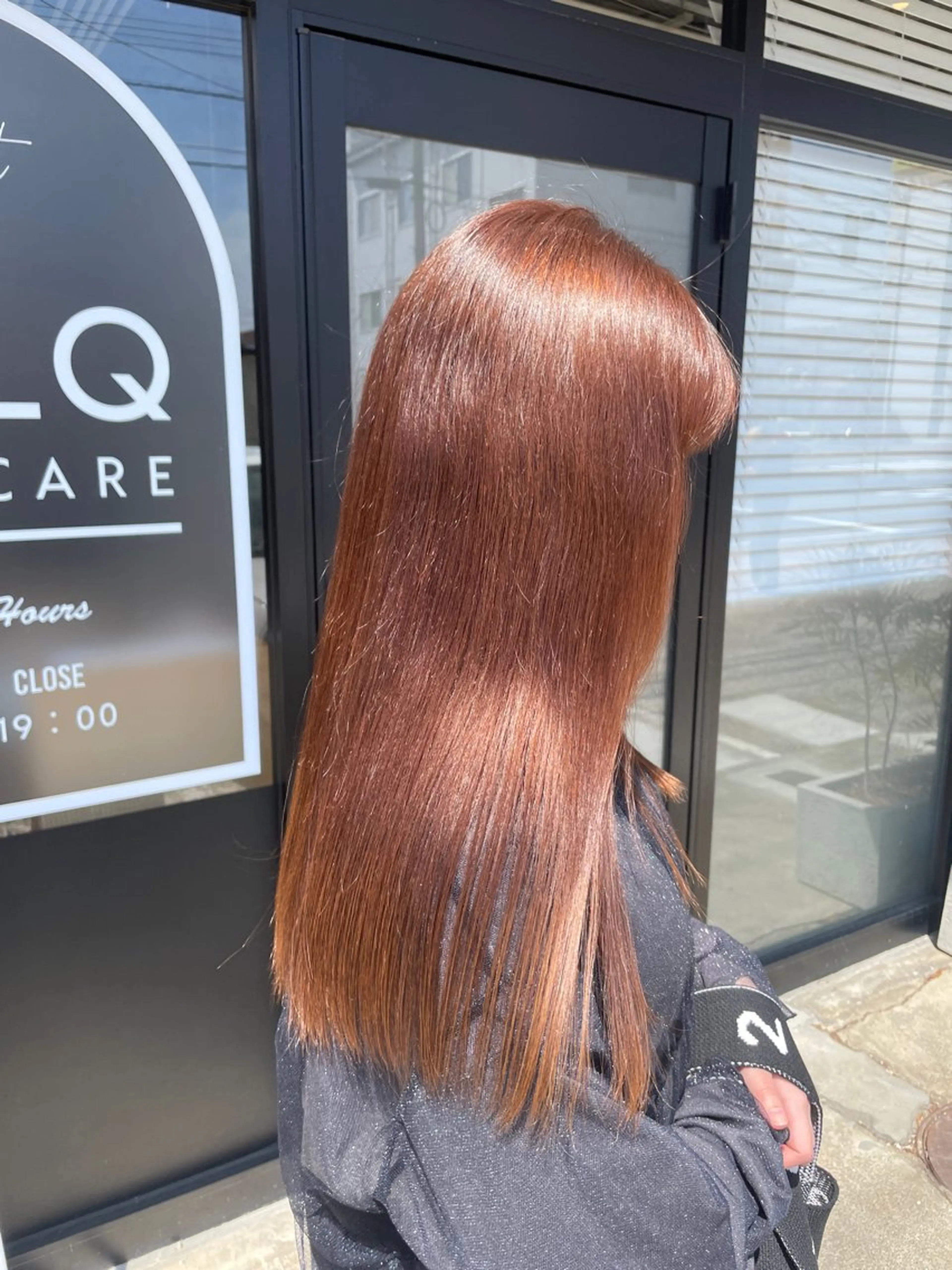 セミロング カラー 見奈美 凜のヘアスタイル