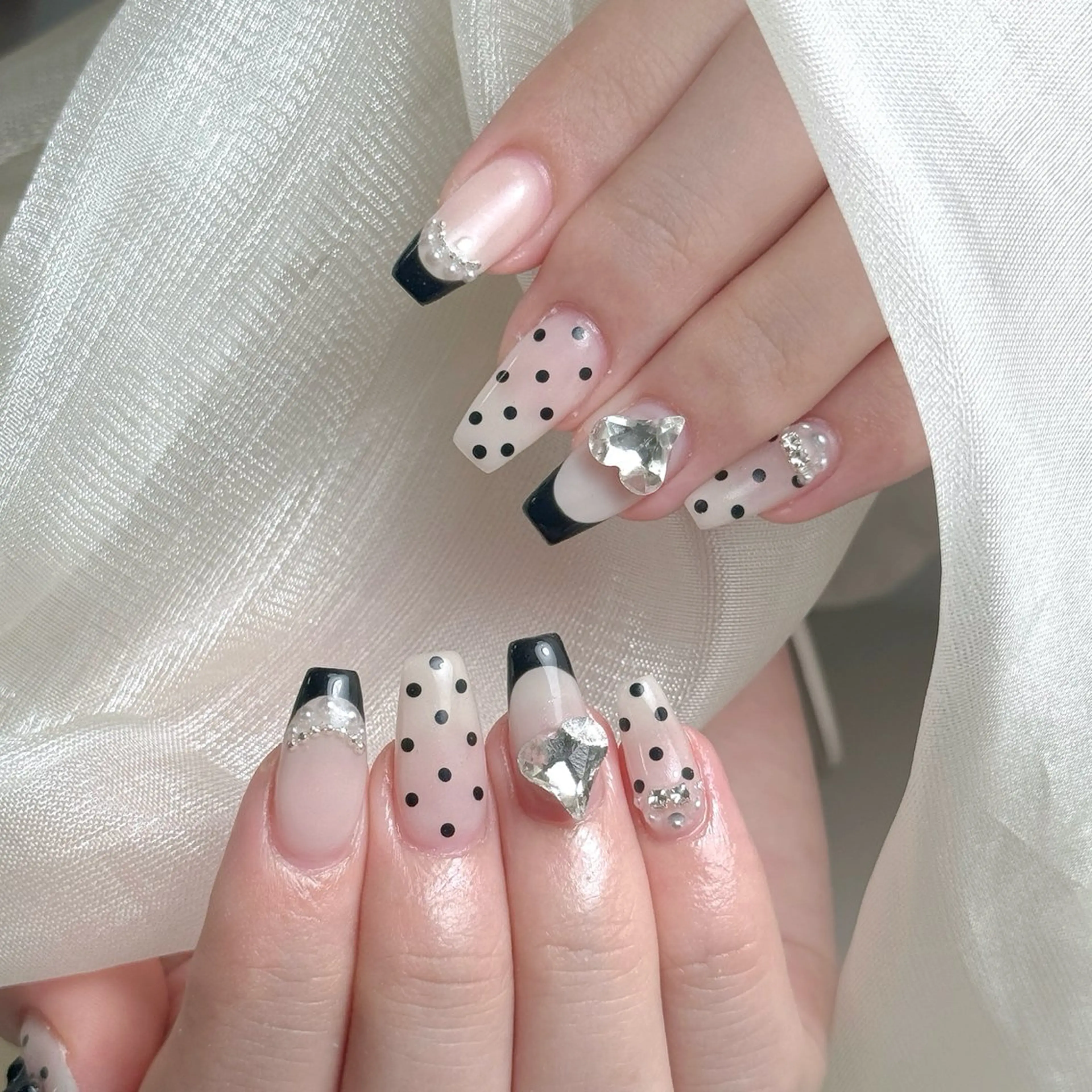 ネイル Maggie Nail🦩のネイルデザイン