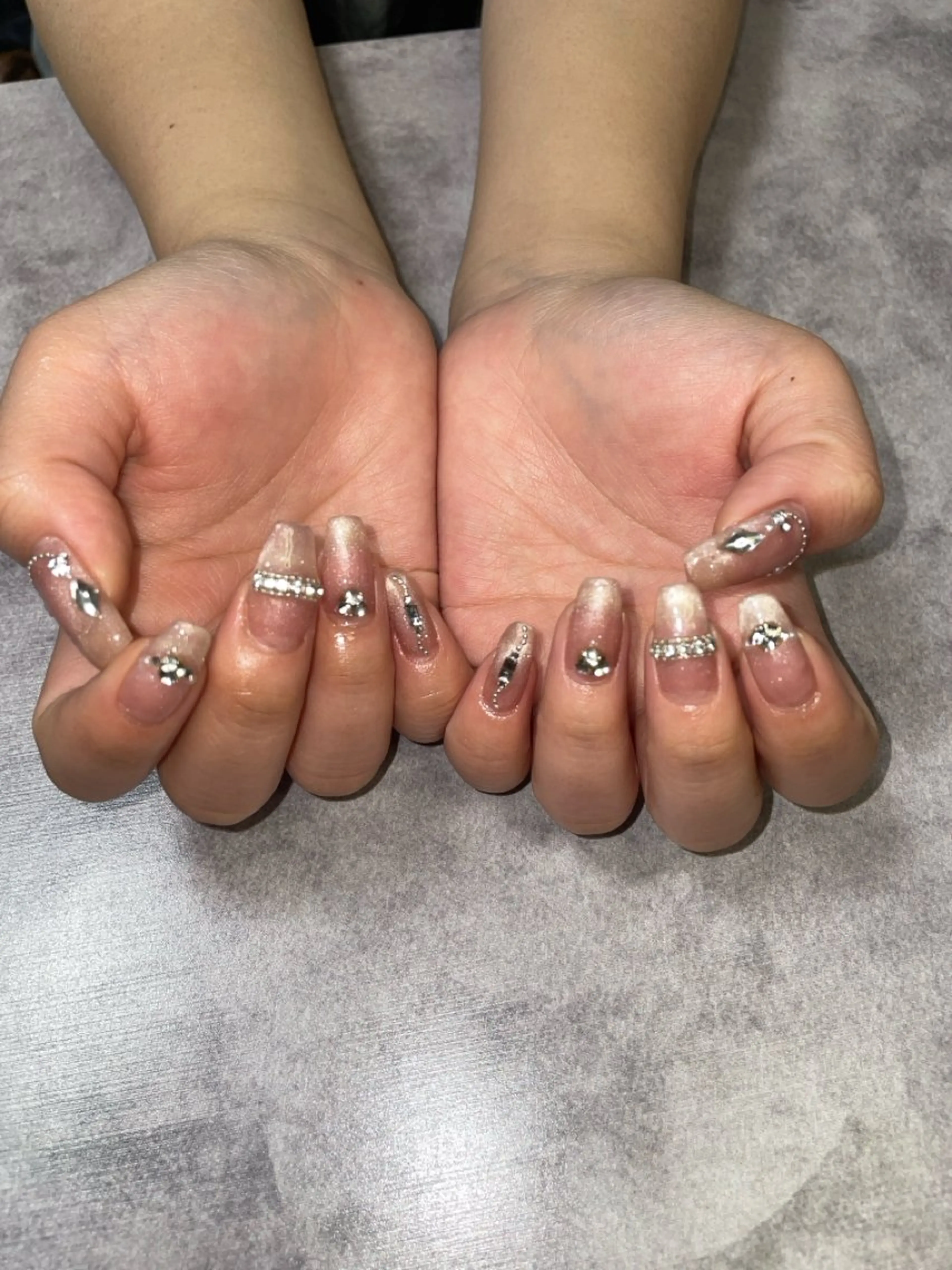 ネイル フレンチネイル マグネットネイル マグネットフレンチ ワンホンネイル rino  nail所属・坂 しおのネイルデザイン