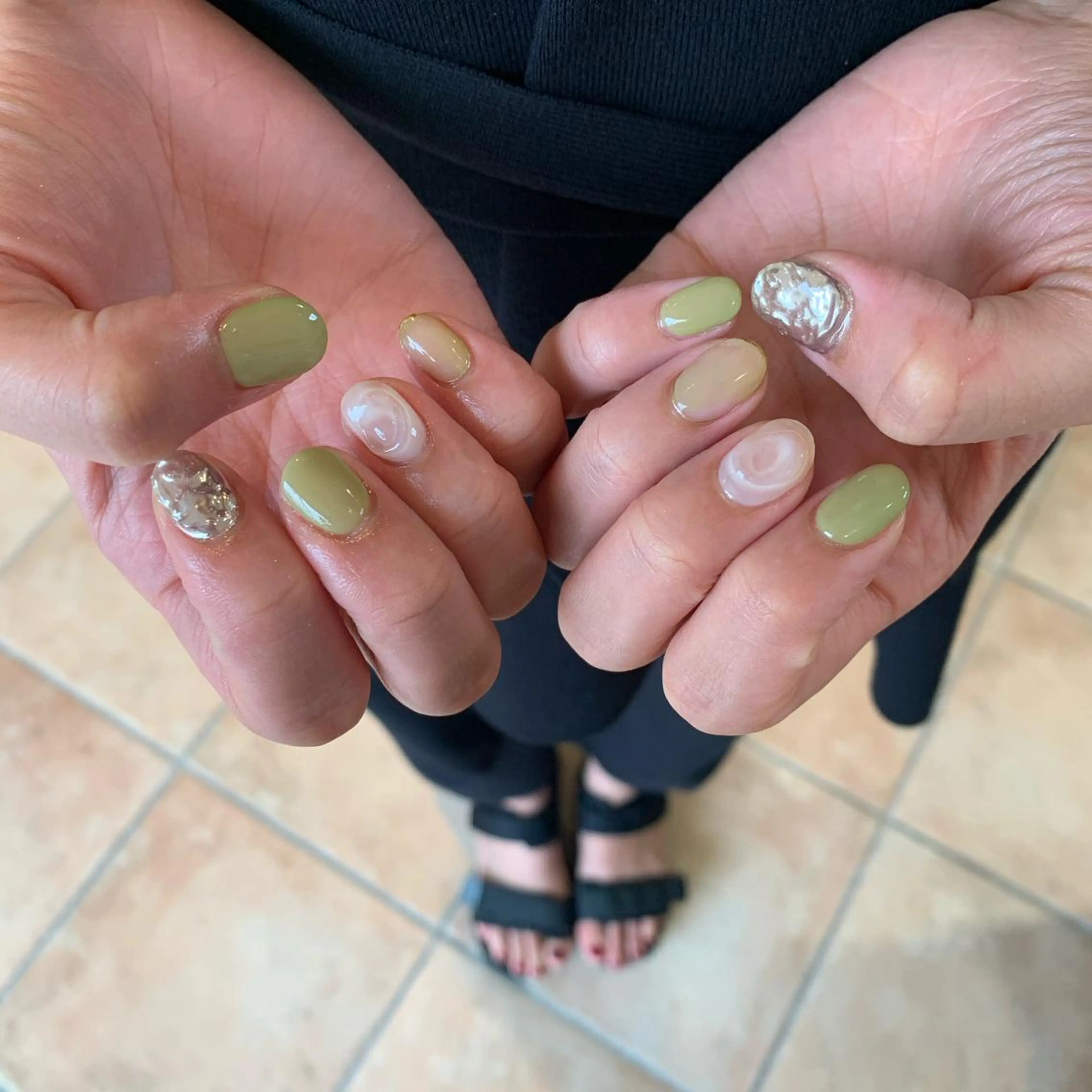 ネイル ピスタチオネイル ハンドネイル 佐藤 穂乃香のネイルデザイン