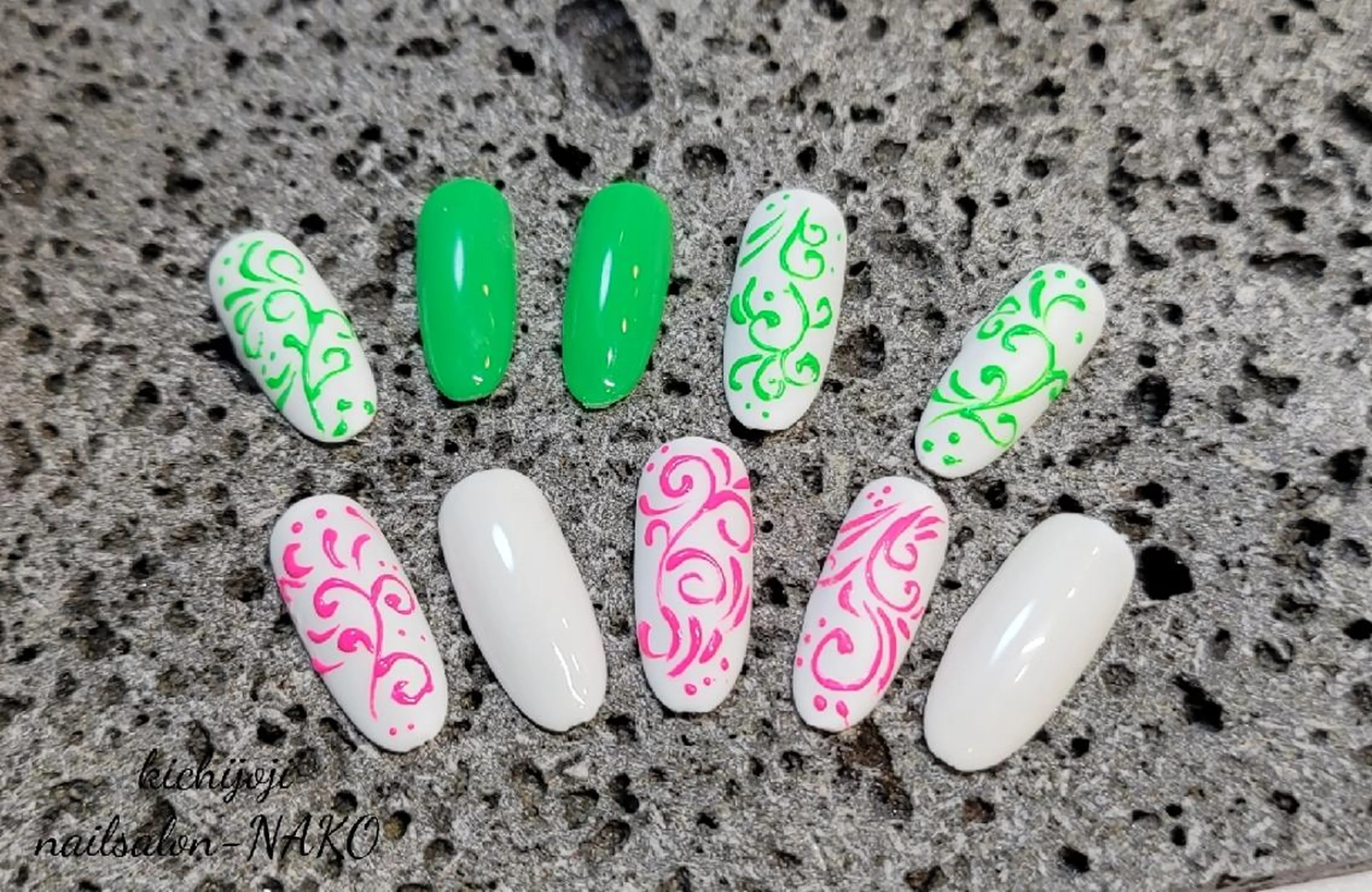 ネイル Salon-NAKO 🐷shirai🐷のネイルデザイン