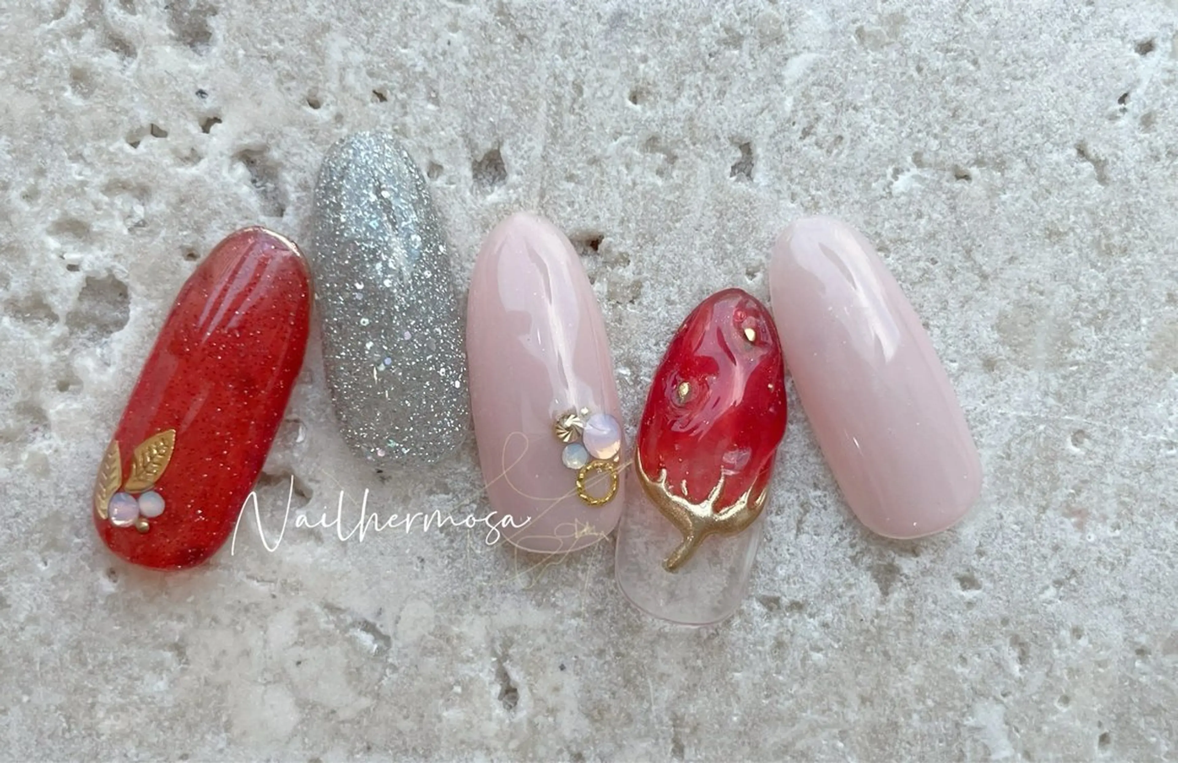 ネイル 長さ出し フラッシュネイル フットネイル ジェルネイル マグネットネイル ハンドネイル エルモサ YURIKAのネイルデザイン