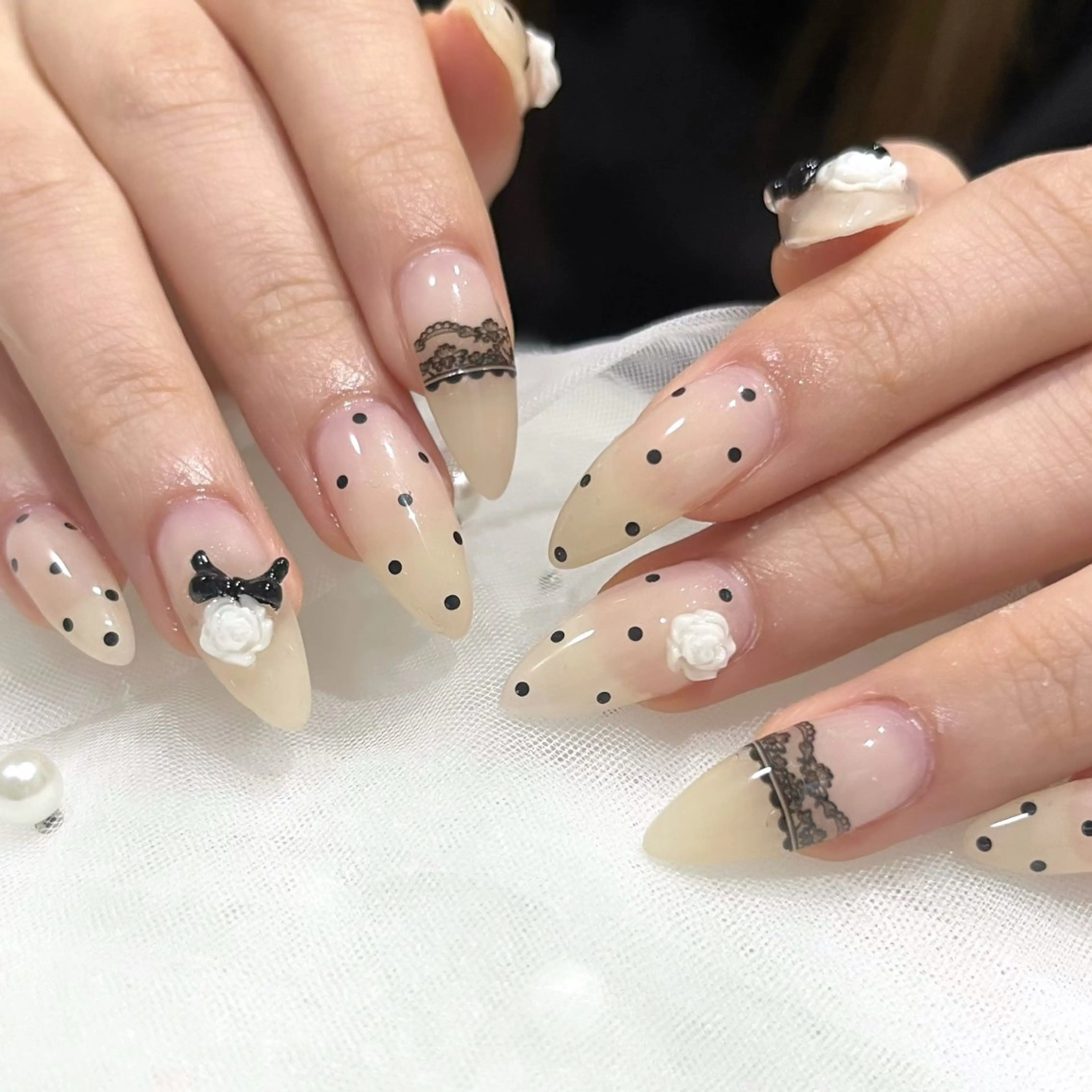 ネイル ハンドネイル 🧁fein. nana🩵のネイルデザイン