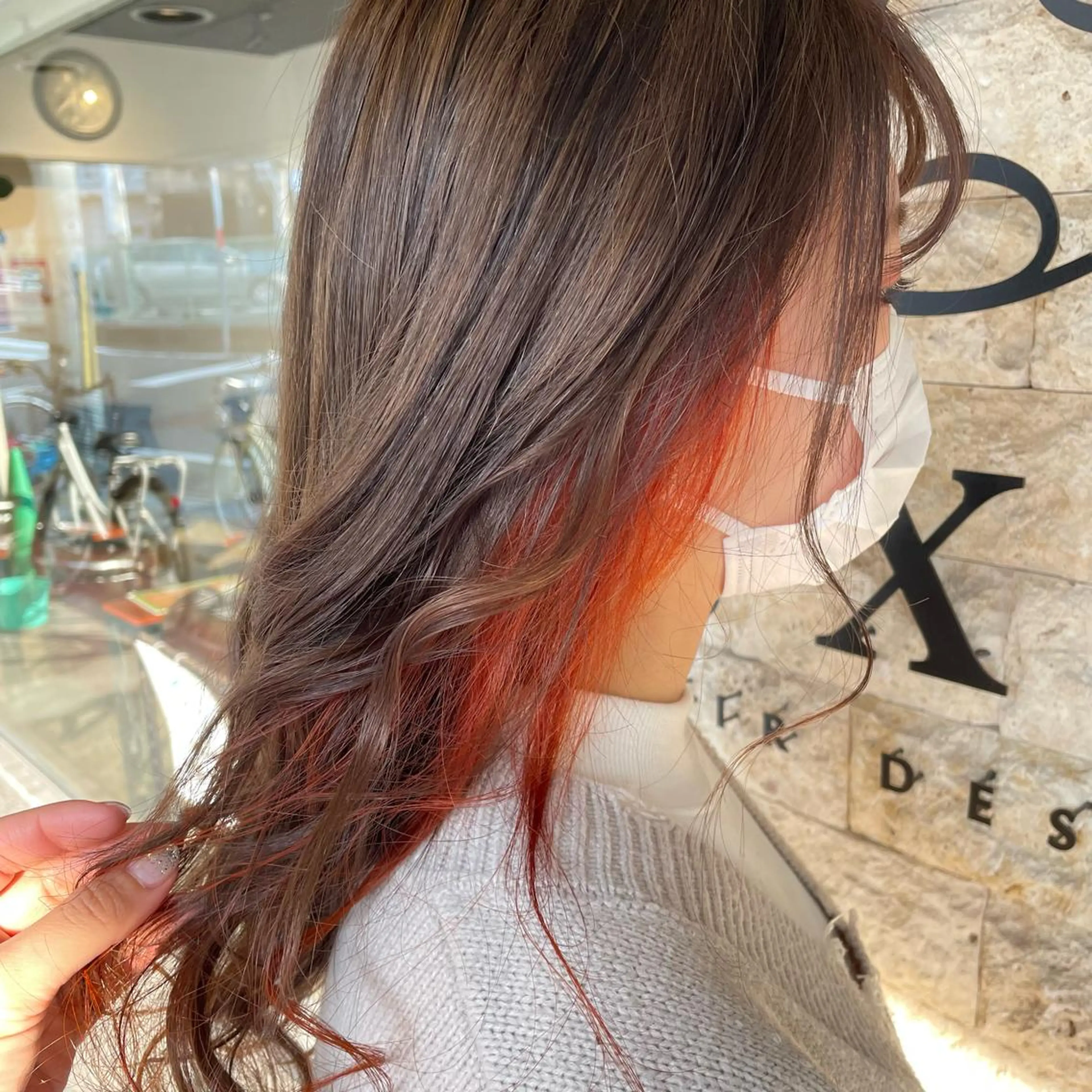 イヤリングカラー+オンカラー+トリートメント(ホームケア付き)¥11,440~→¥9,900~の写真