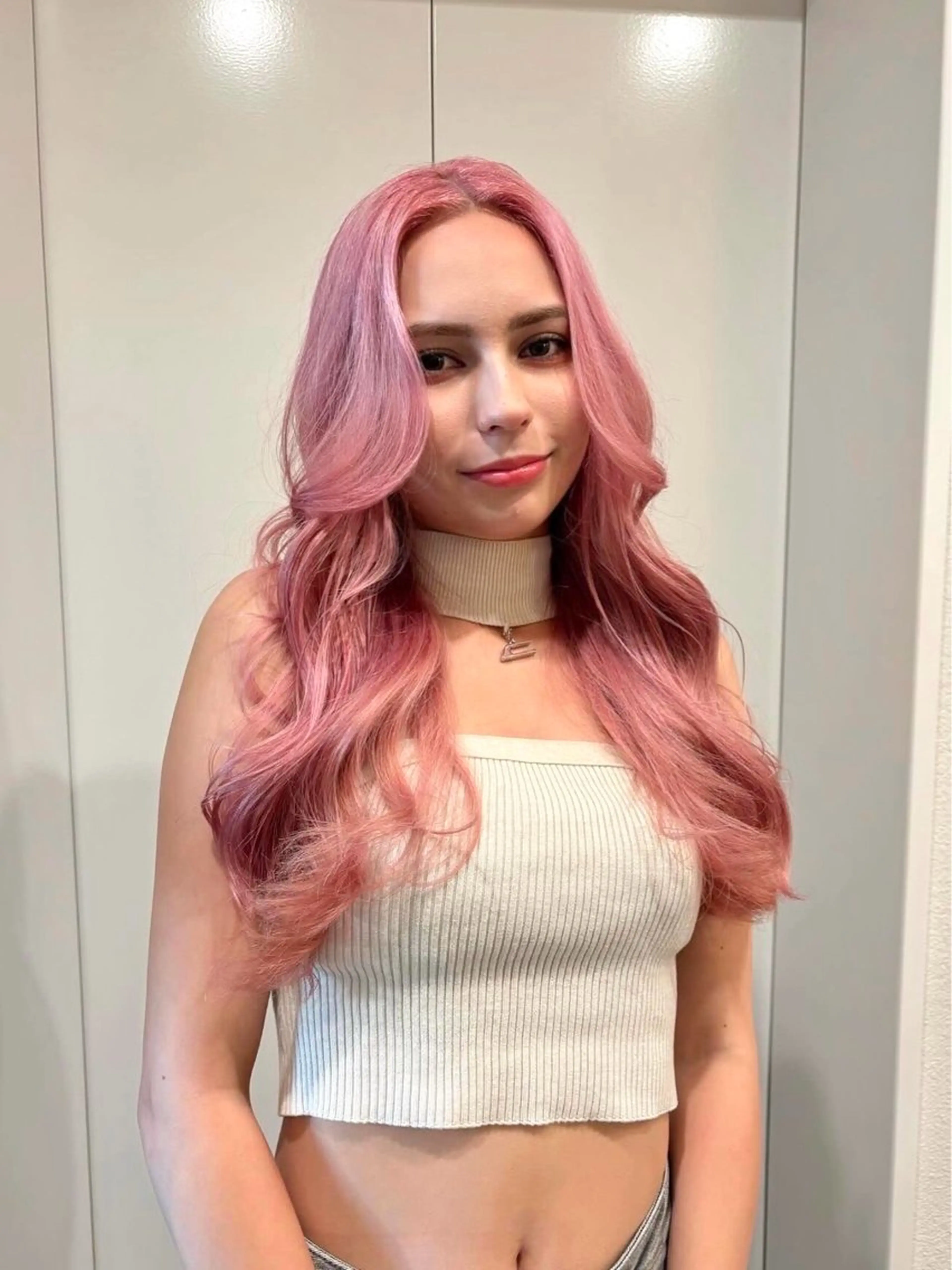 ロング カラー ヘアカラー トリートメント ハイトーン/ウルフ/ レイヤー/Asukaのヘアスタイル