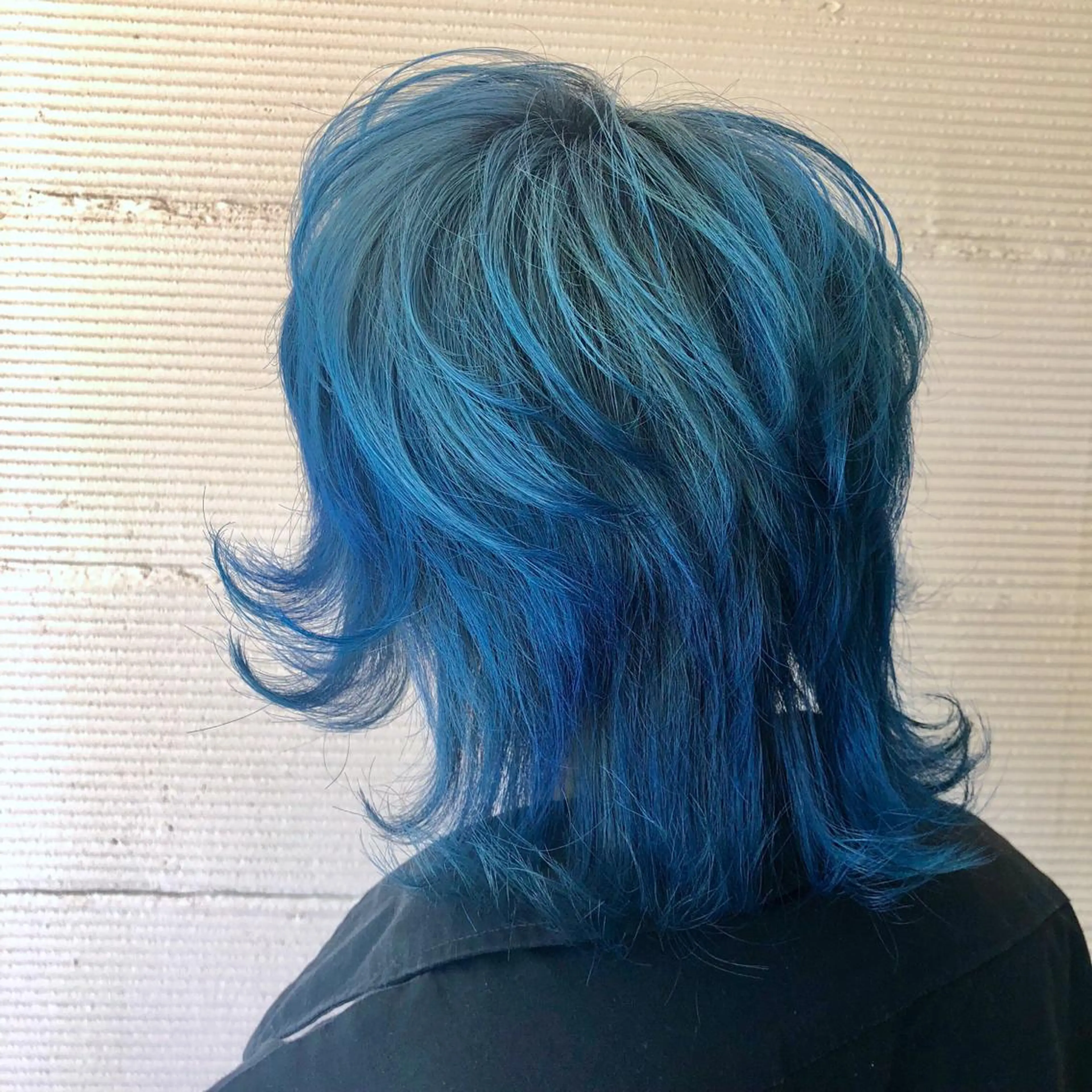 ショート カラー 松吉 純平のヘアスタイル