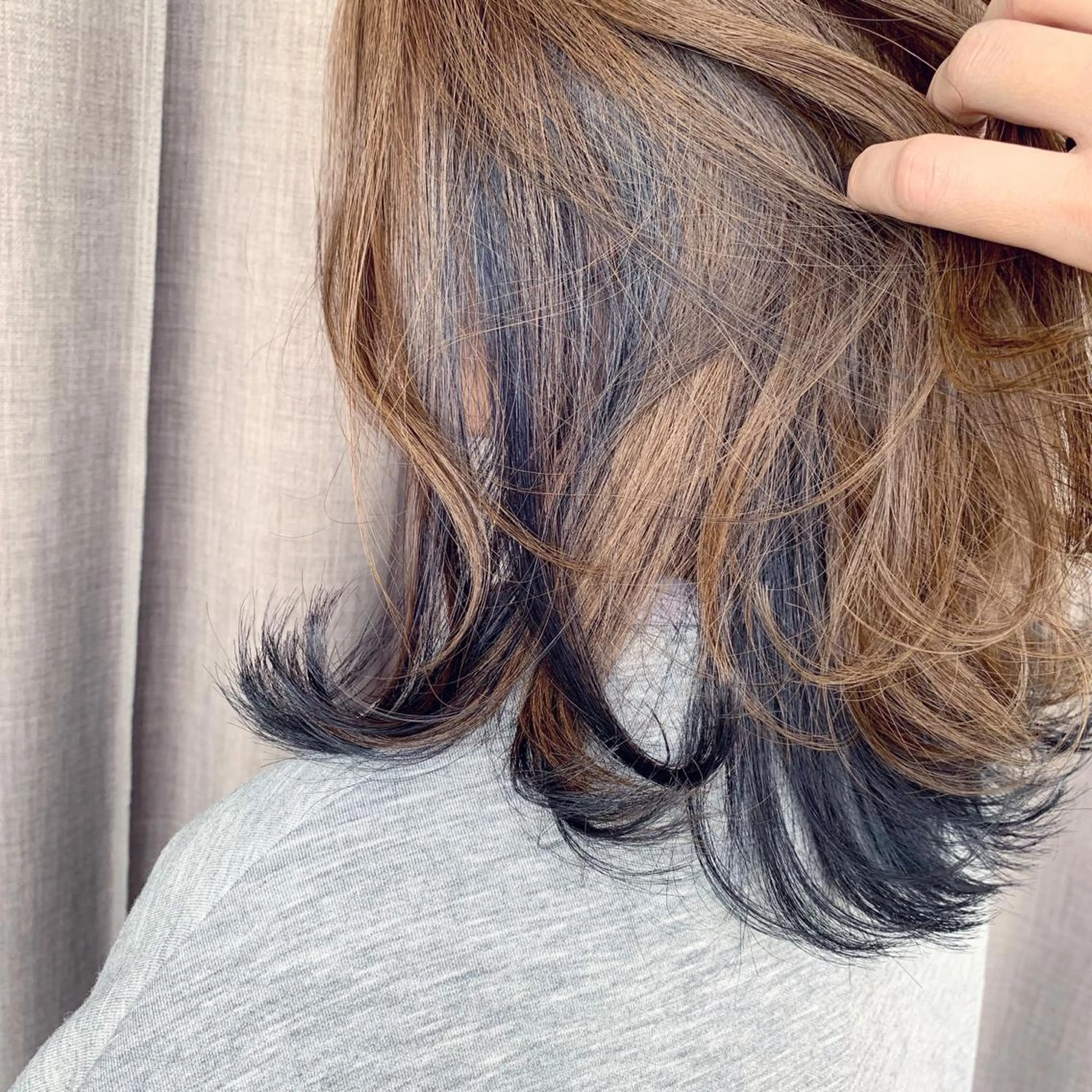 ミディアム etore 矢場町 南沙希のヘアスタイル