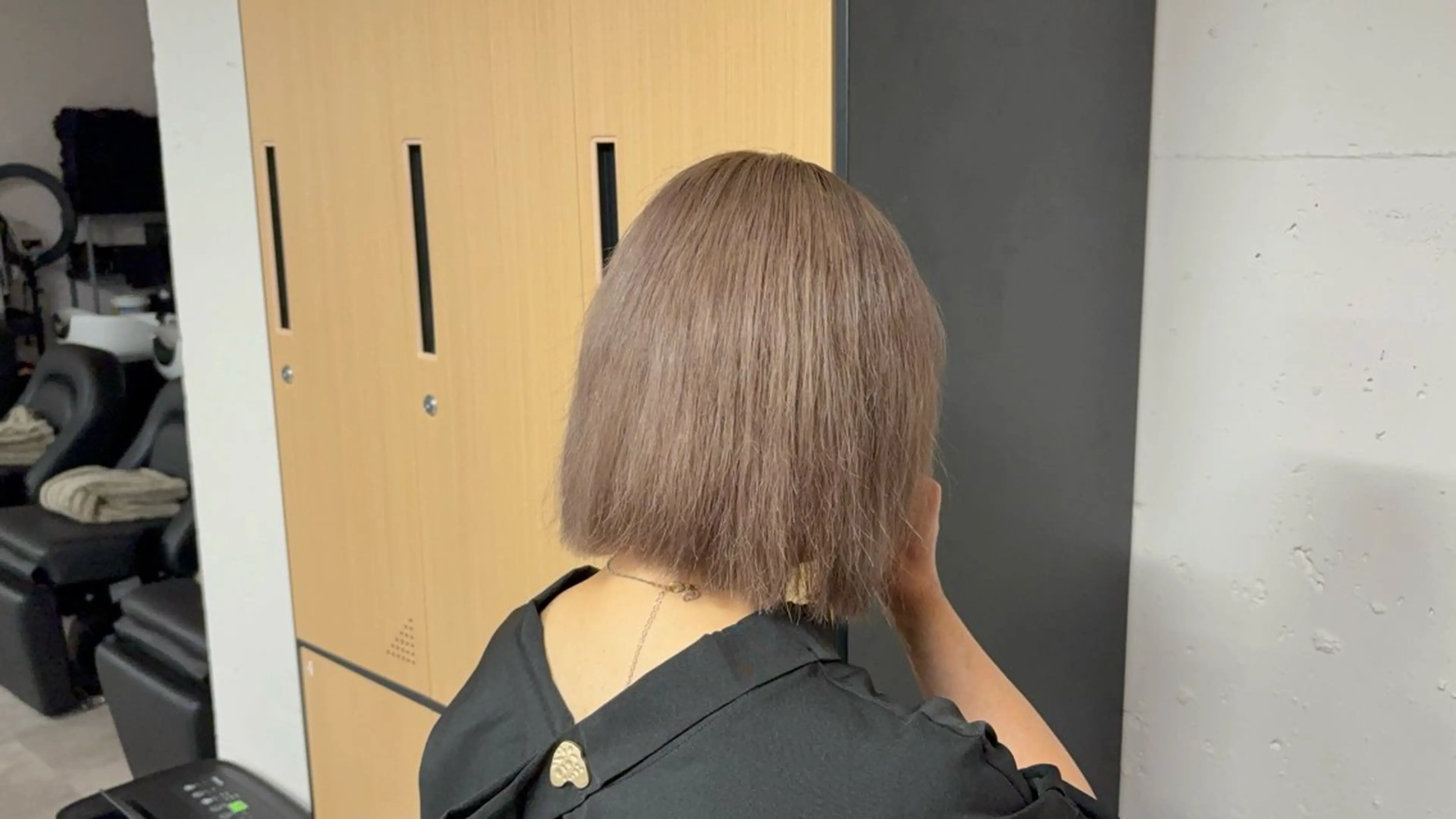 ショート ヘアカラー tokute 中野真咲🐺のヘアスタイル