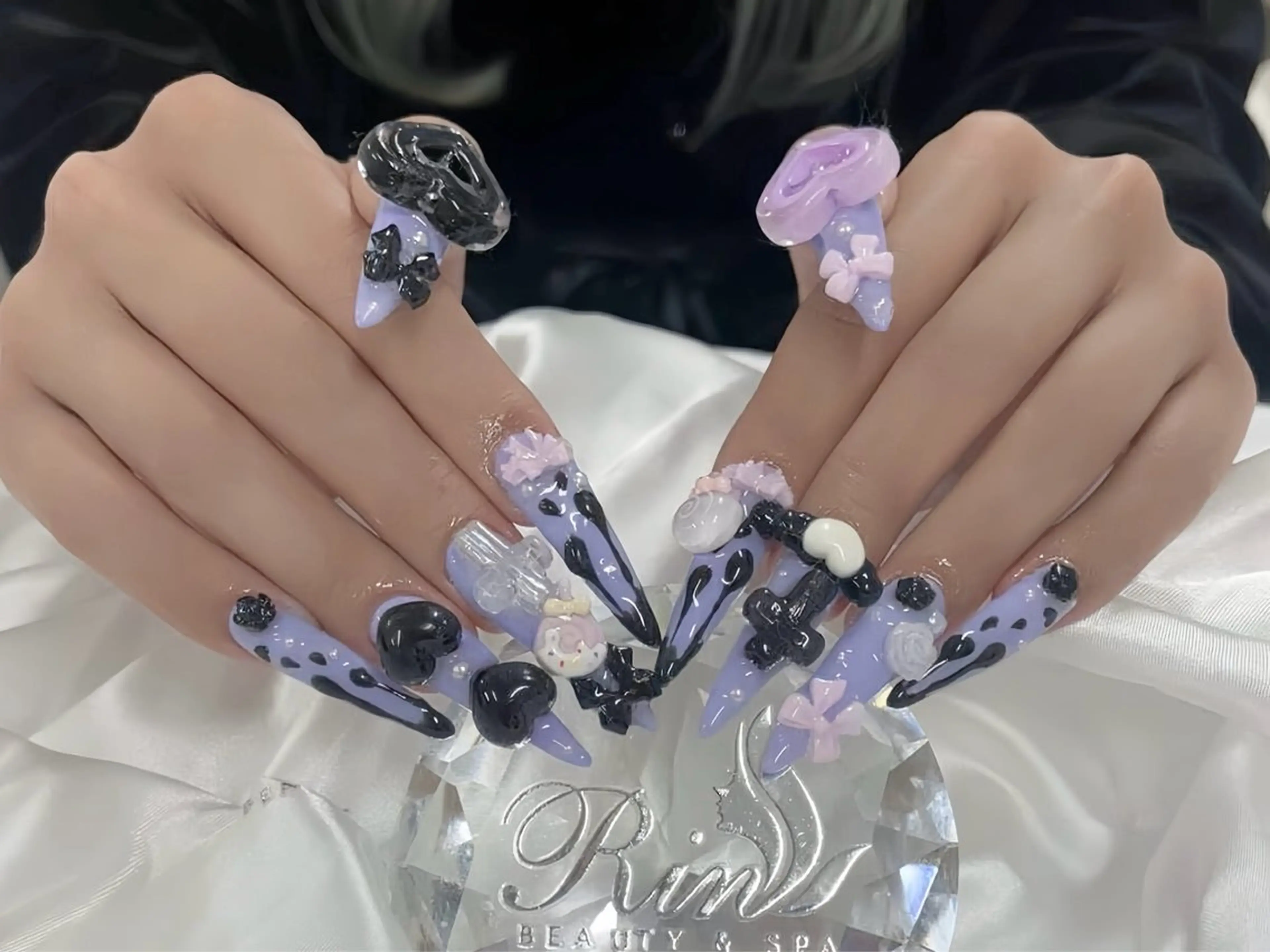 ネイル チークネイル フラッシュネイル フラワーネイル フットネイル ジェルネイル ハンドネイル Rin Nail Shinokuboのネイルデザイン
