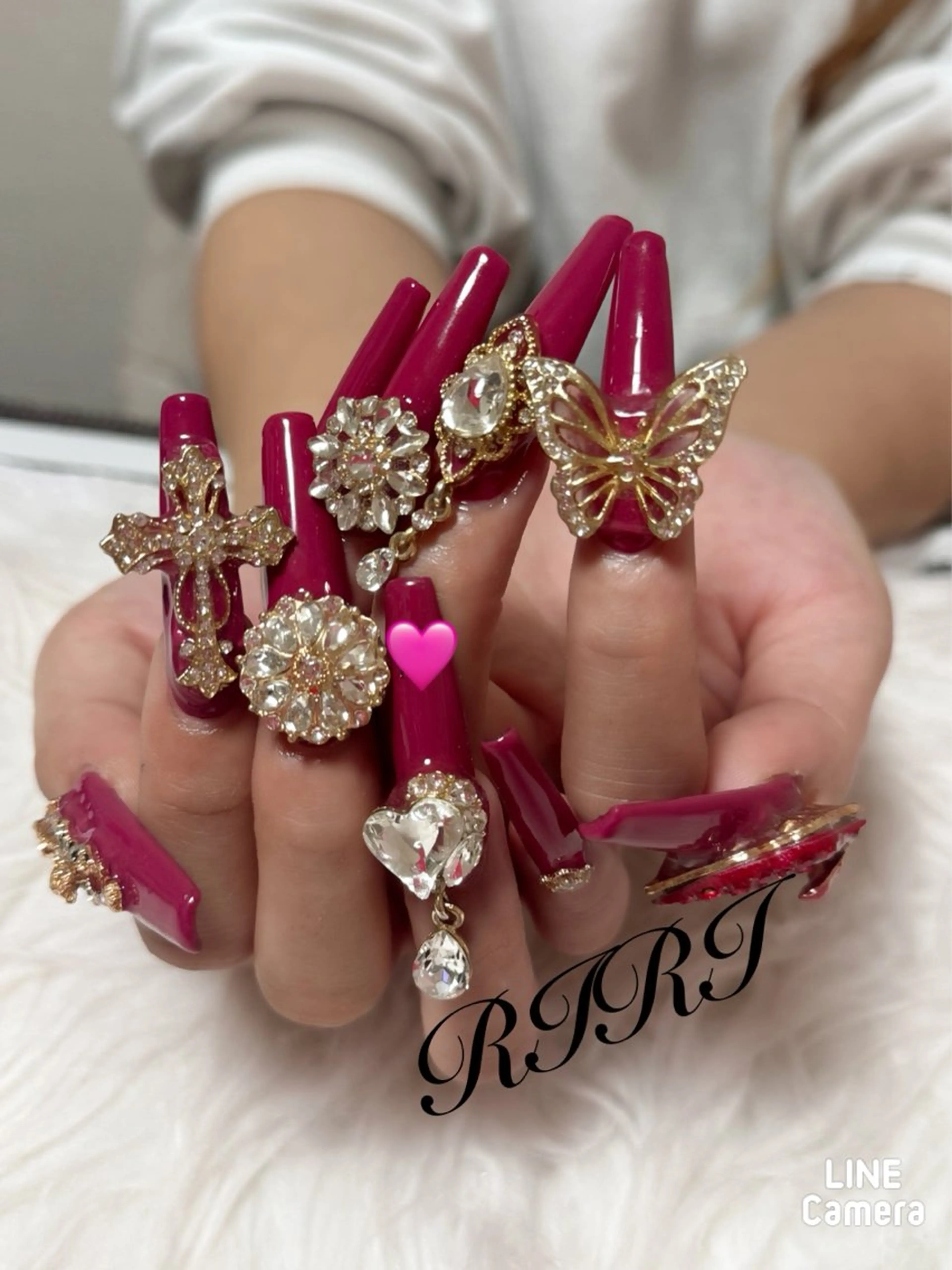 ネイル ジェルネイル ロングネイル ピンク スカルプネイル シンプルネイル ハンドネイル riri オーナーのネイルデザイン