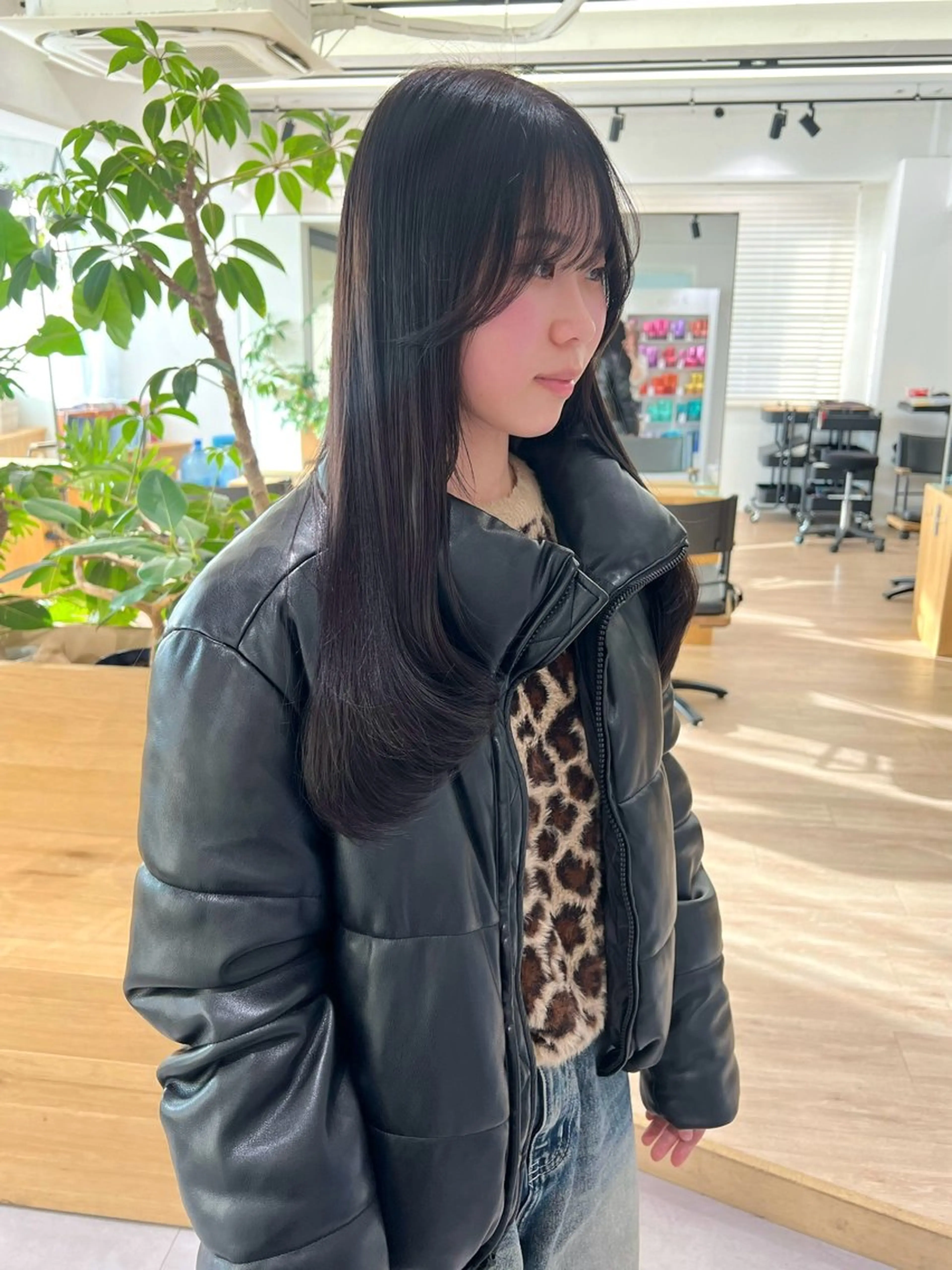 ロング カット ヘアカラー トリートメント 田中 愛梨のヘアスタイル