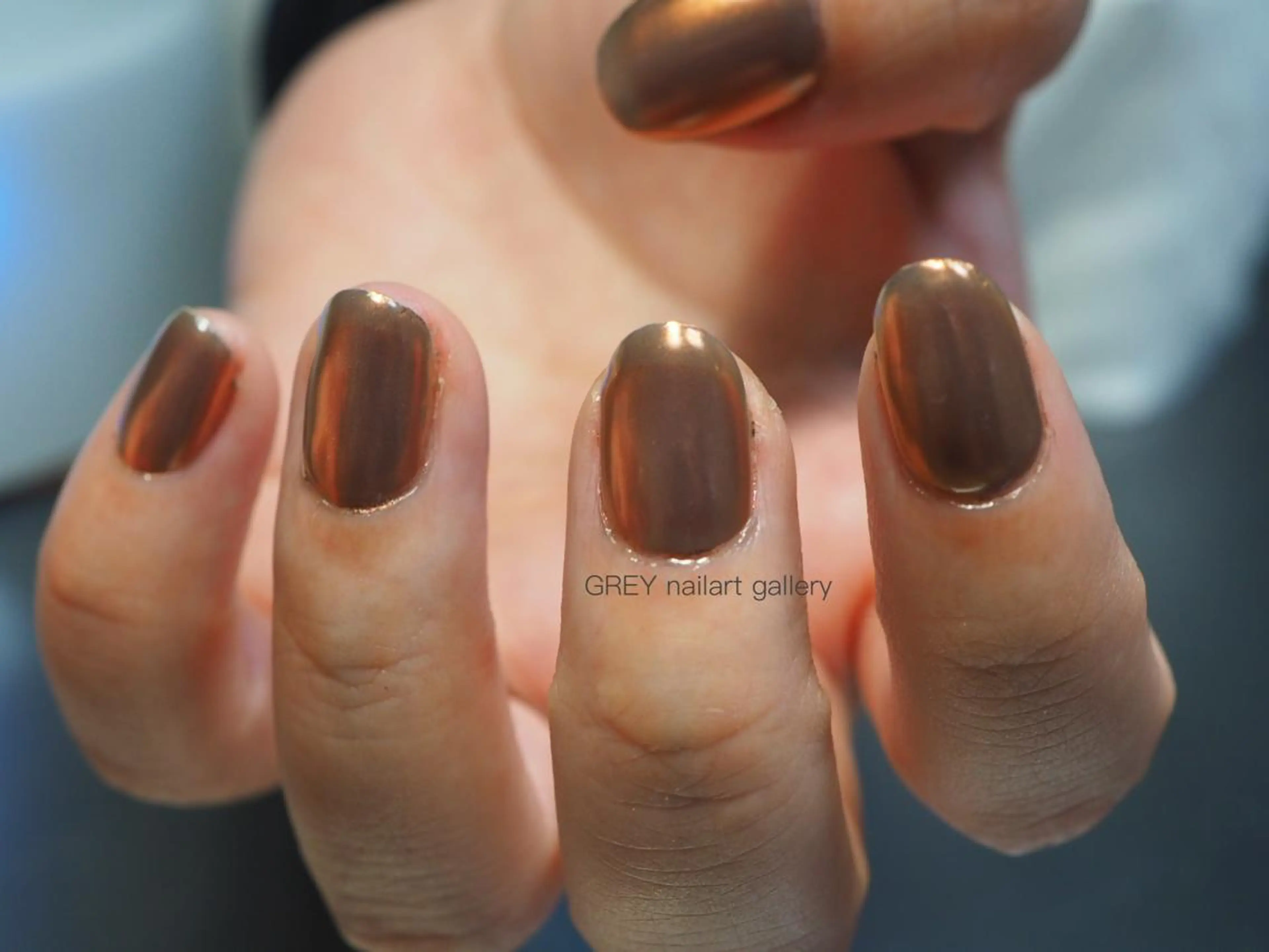 ネイル ブラウン ミラーネイル 【GREY】 TAIRAのネイルデザイン