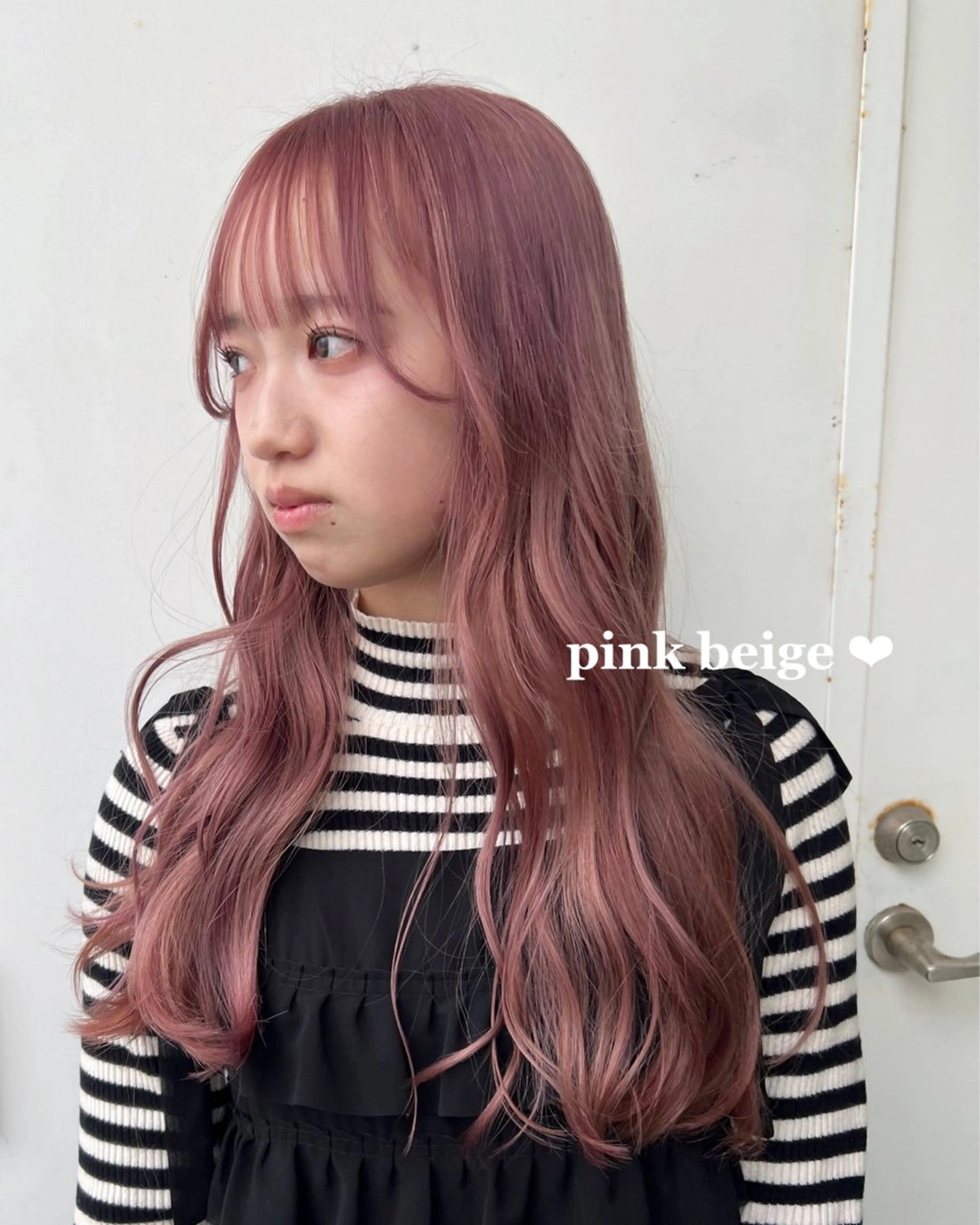 ロング カラー ベージュカラー ブリーチ ピンクカラー ピンクベージュ Ayaka🩰🎀 ガーリー/暖色♡のヘアスタイル