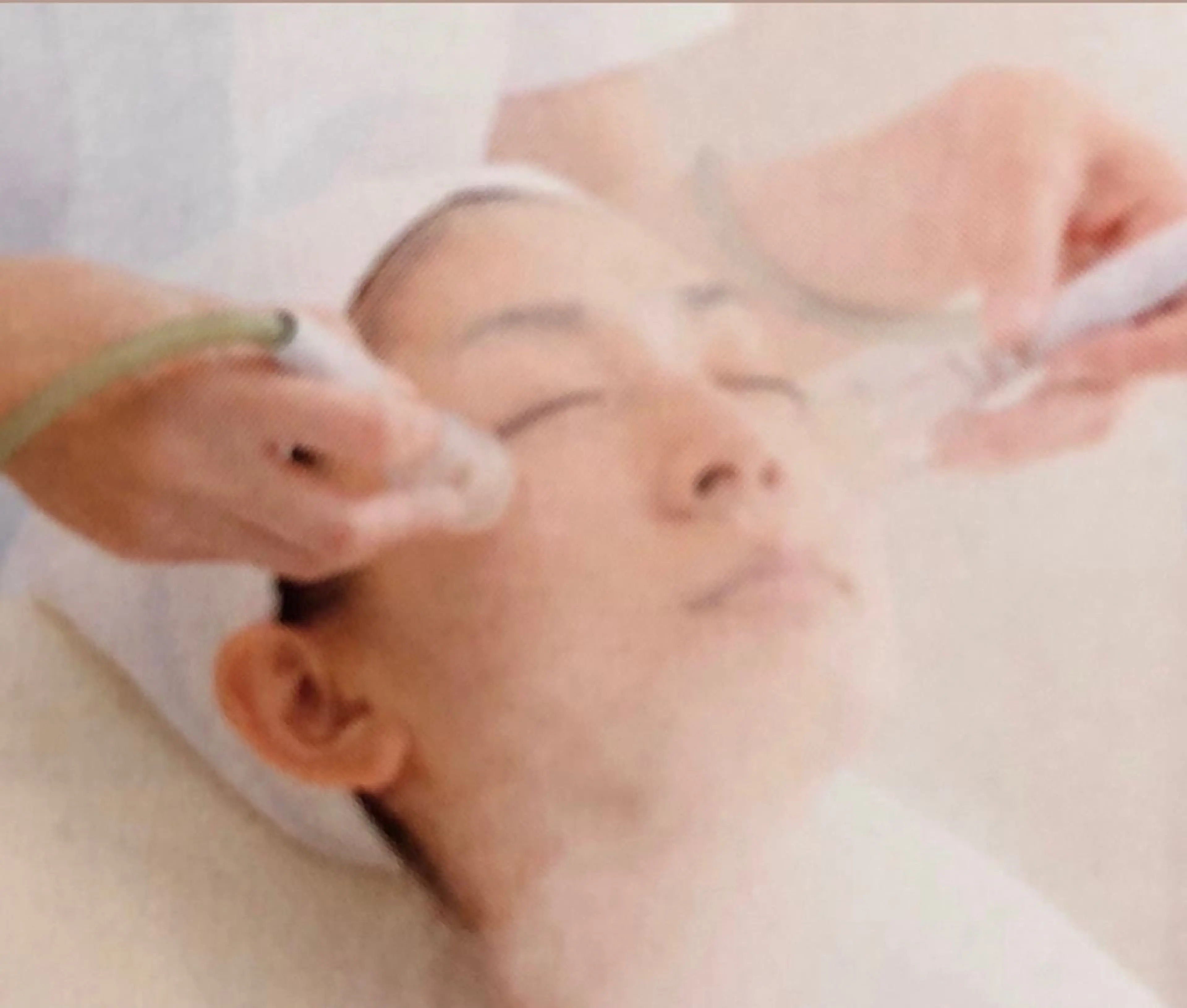 🌺毛穴大掃除+デコルテマッサージ<アロマオイル＞　1カ月のスキンケアモニター付きの写真