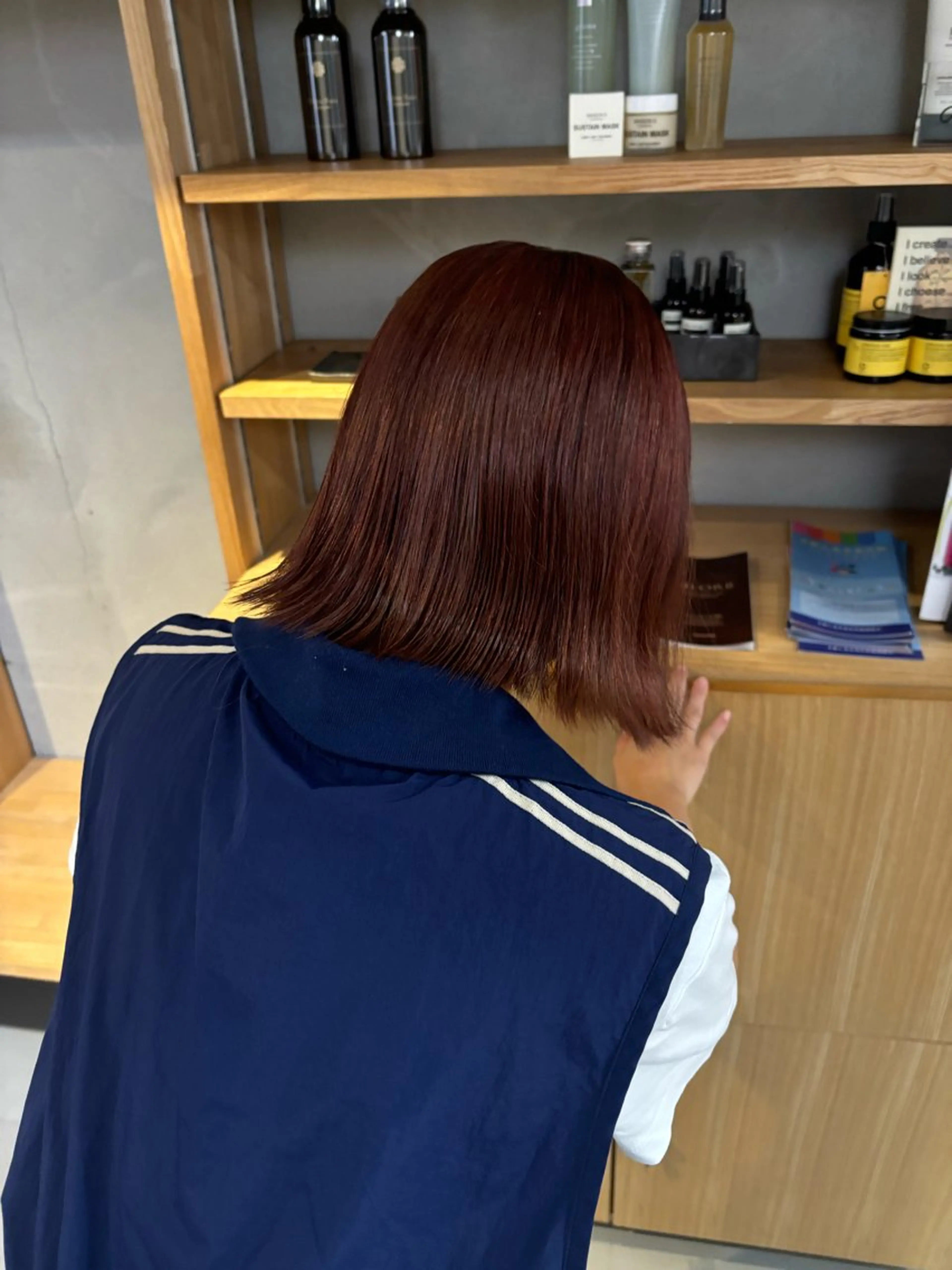 ミディアム Ashe　oleng所属・オモヤ ウタノのヘアスタイル