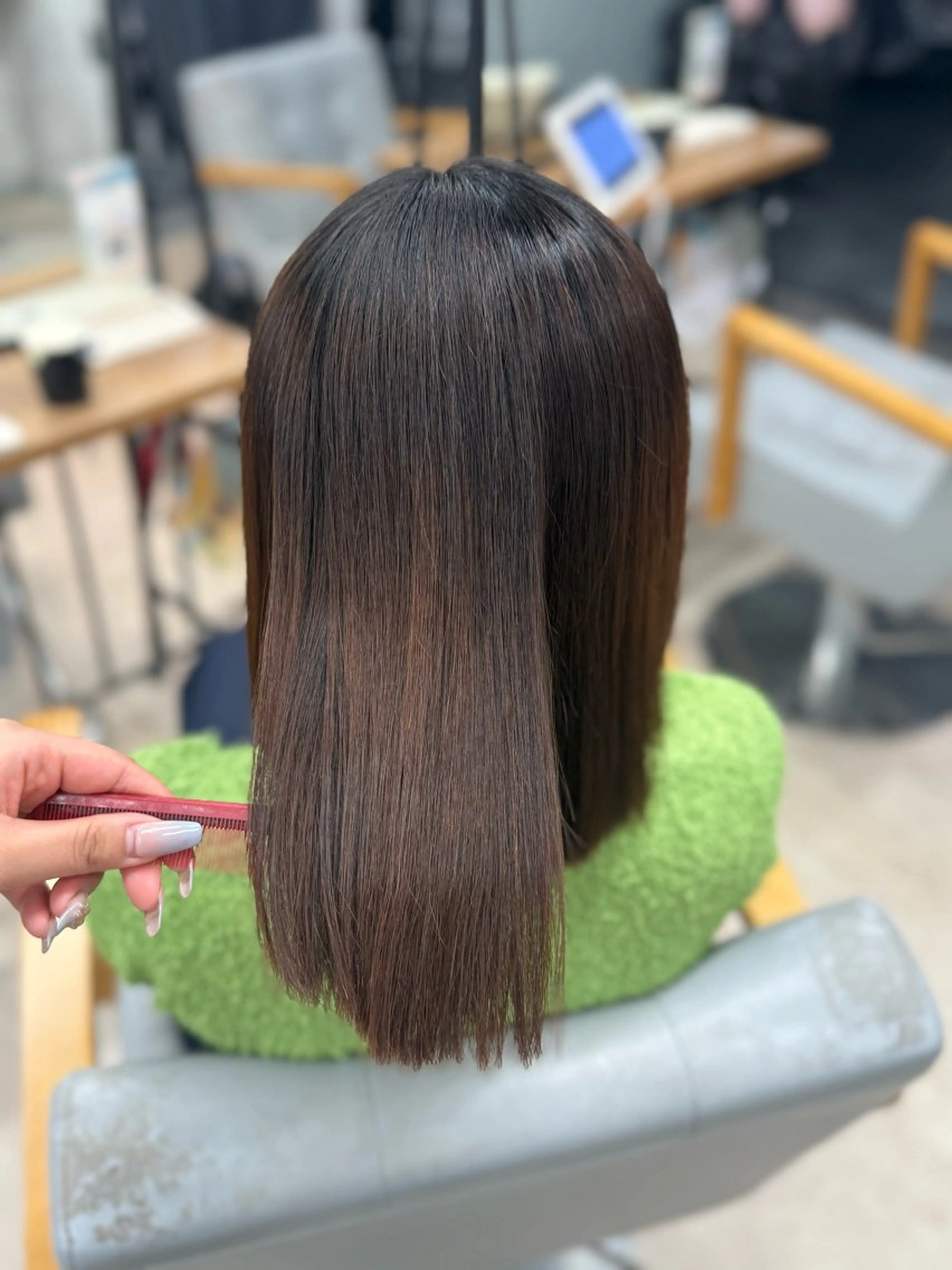 セミロング Afinar／ Yuzumiのヘアスタイル