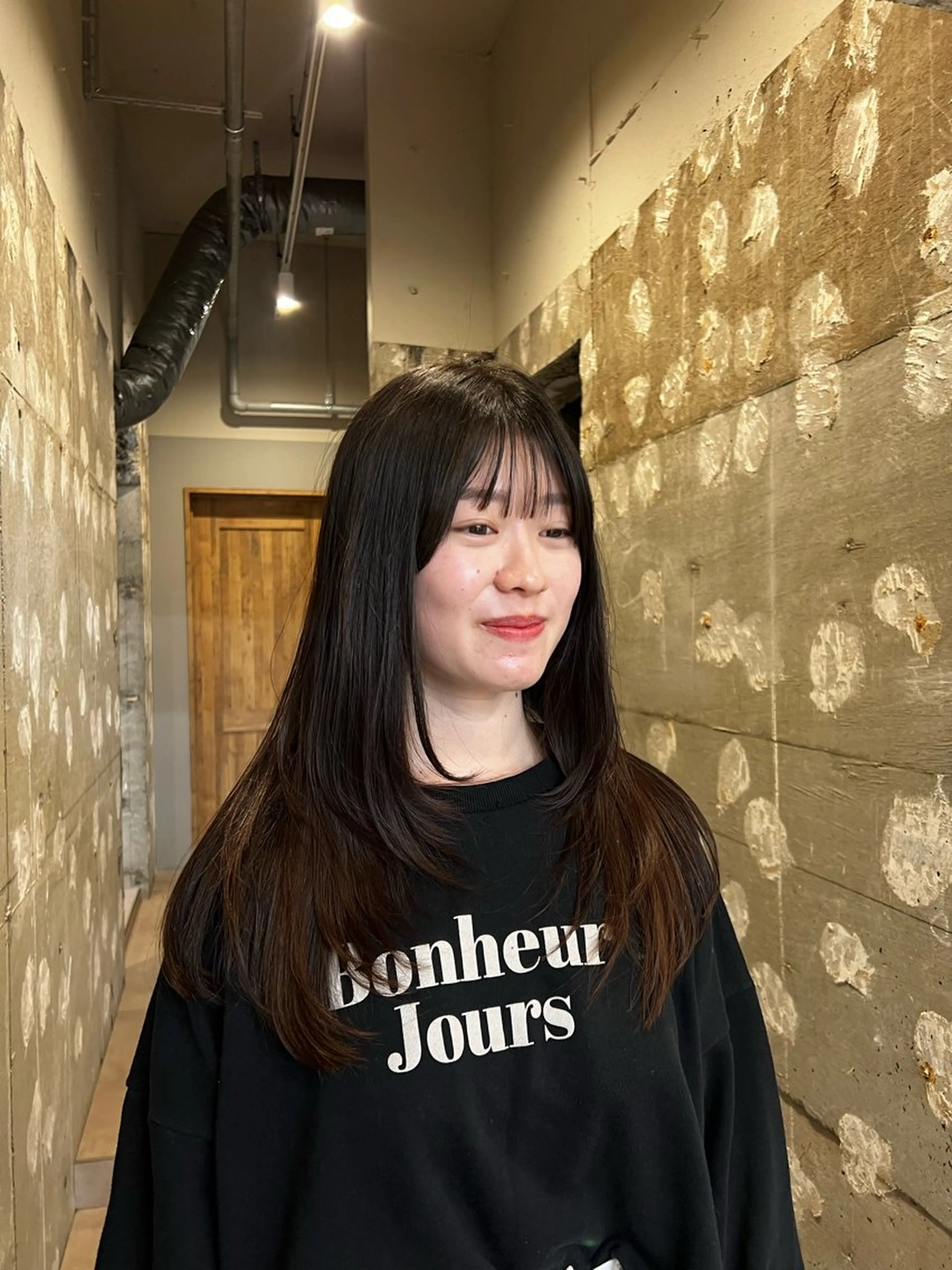 ロング レイヤーカット ヘアカラー トリートメント SYS by fit /HONOKAのヘアスタイル