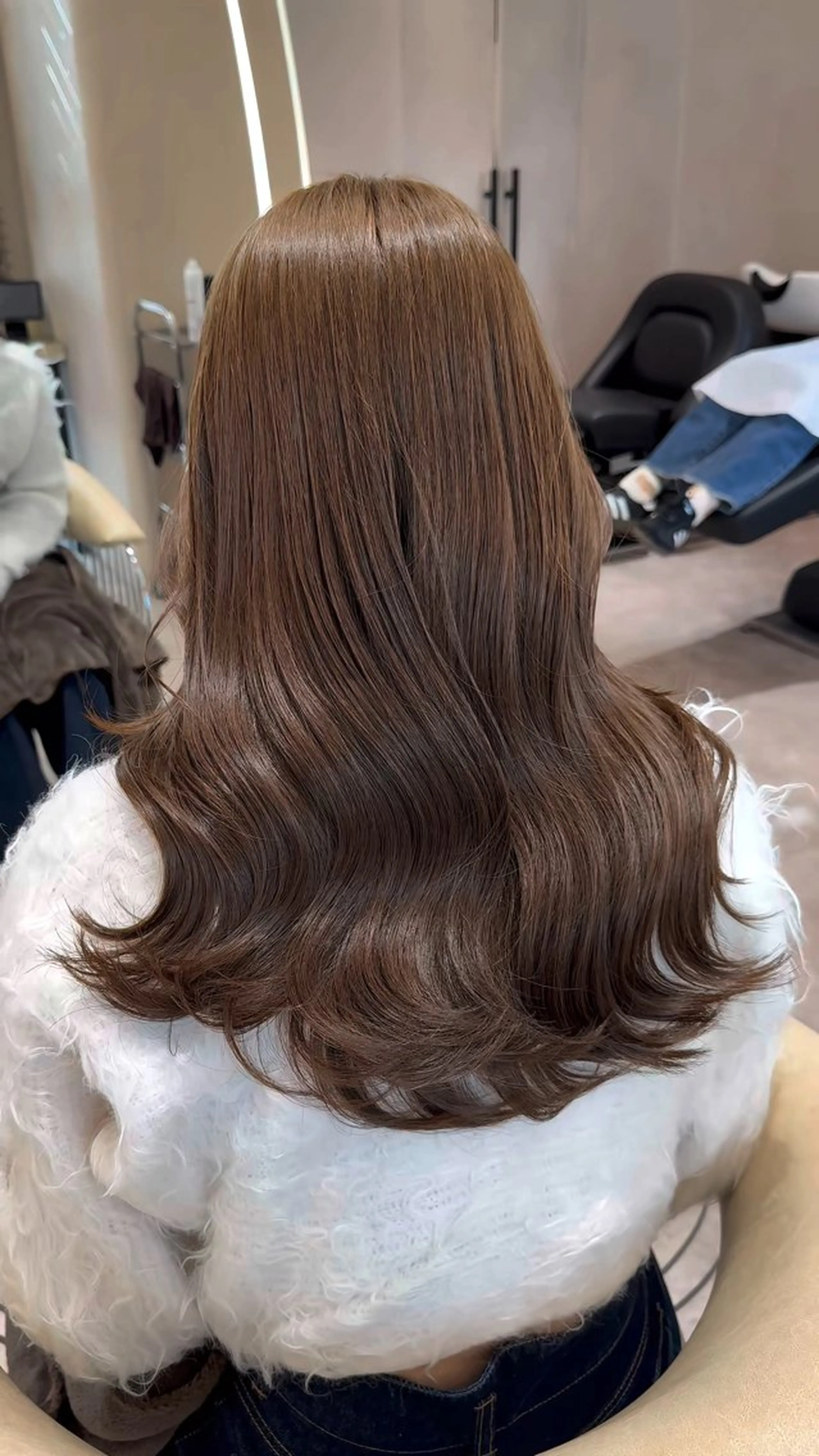 トレンドカット💇‍♀️ + ブリーチなしWカラー💟 +髪質改善トリートメント🫧の写真
