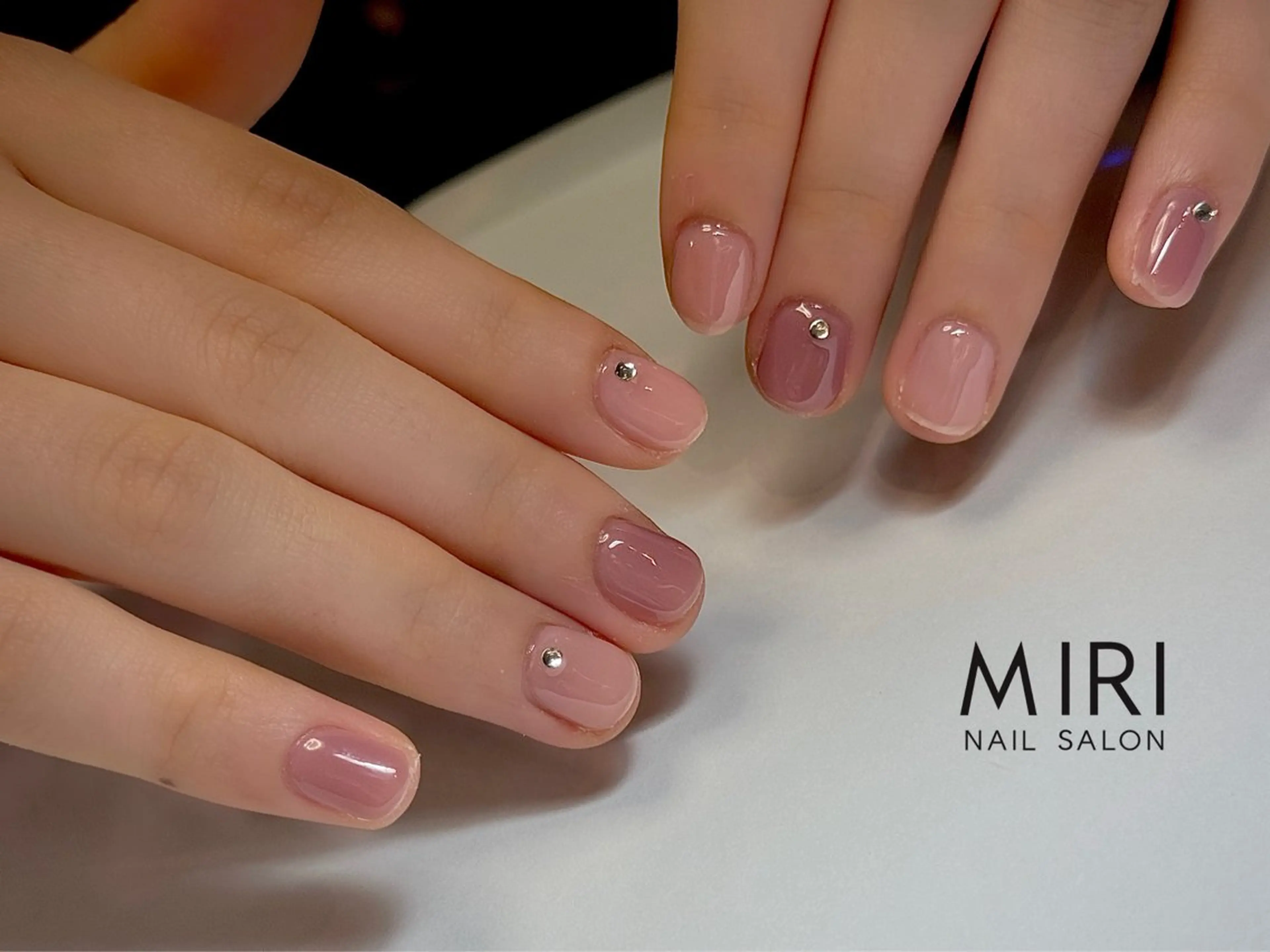 ネイル ワンカラーネイル ハンドネイル Miri nail salonのネイルデザイン