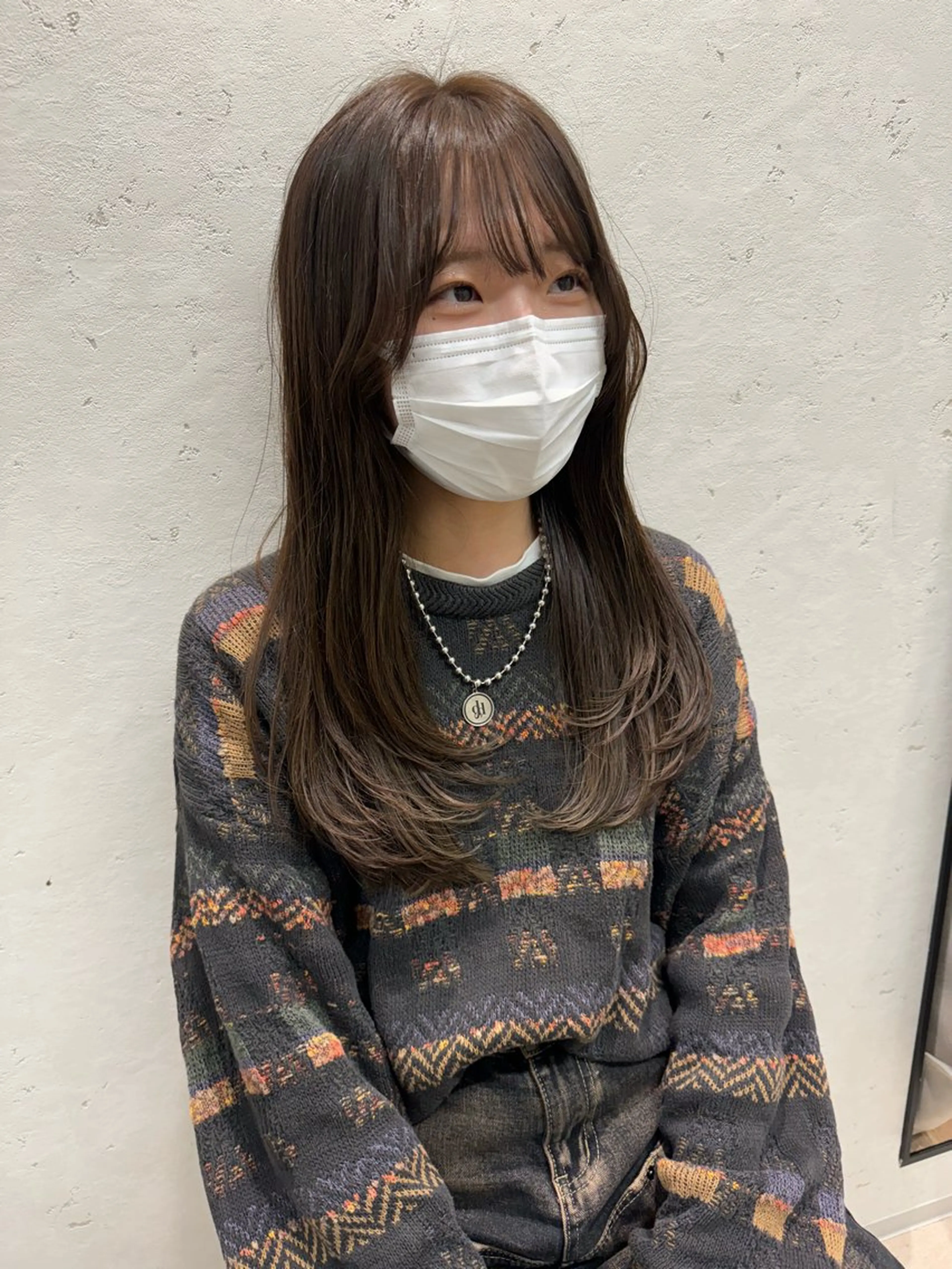 ロング レイヤーカット 横山 滉のヘアスタイル