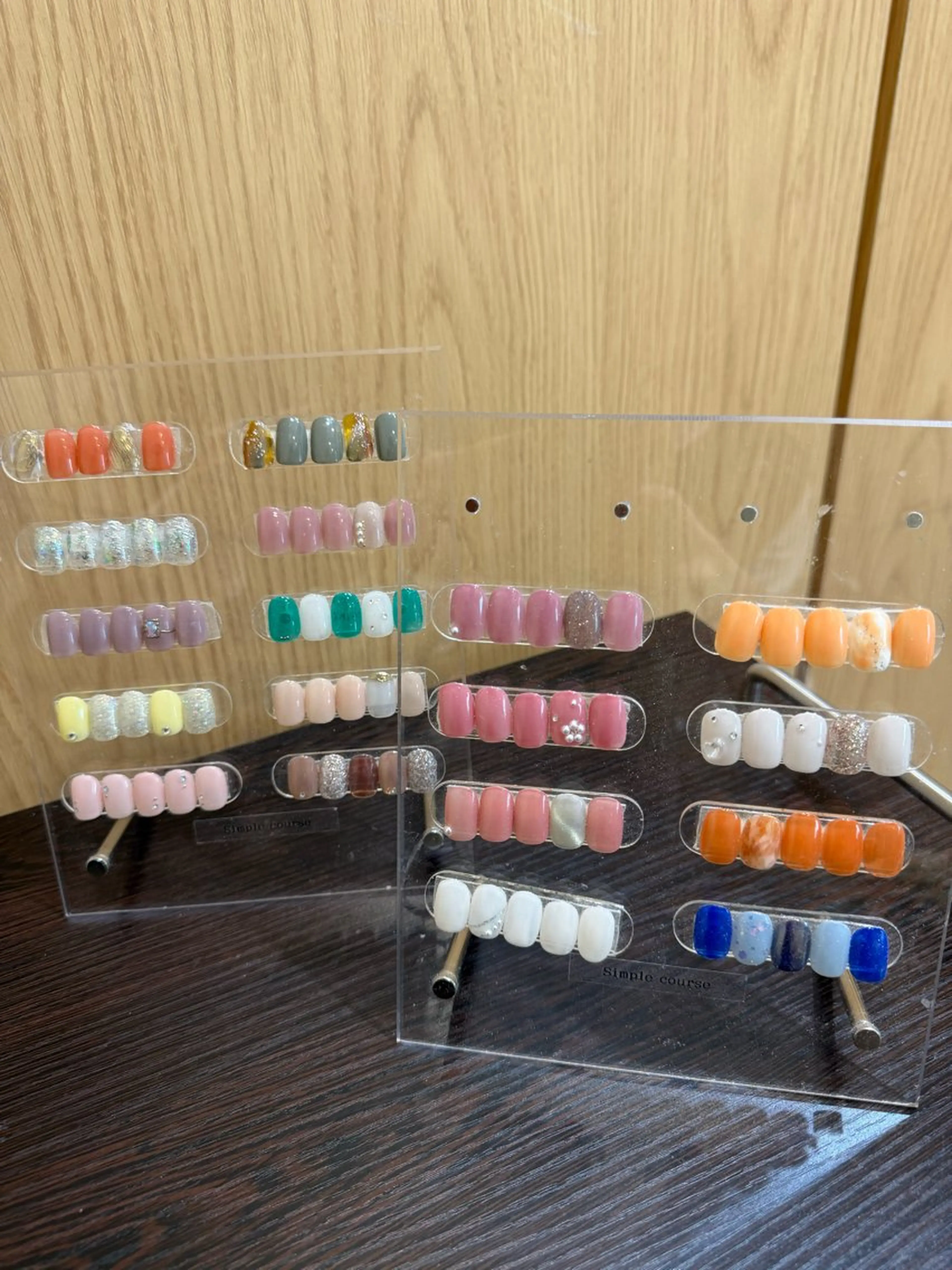 ネイル シンプルネイル S. Ishiuchiのネイルデザイン