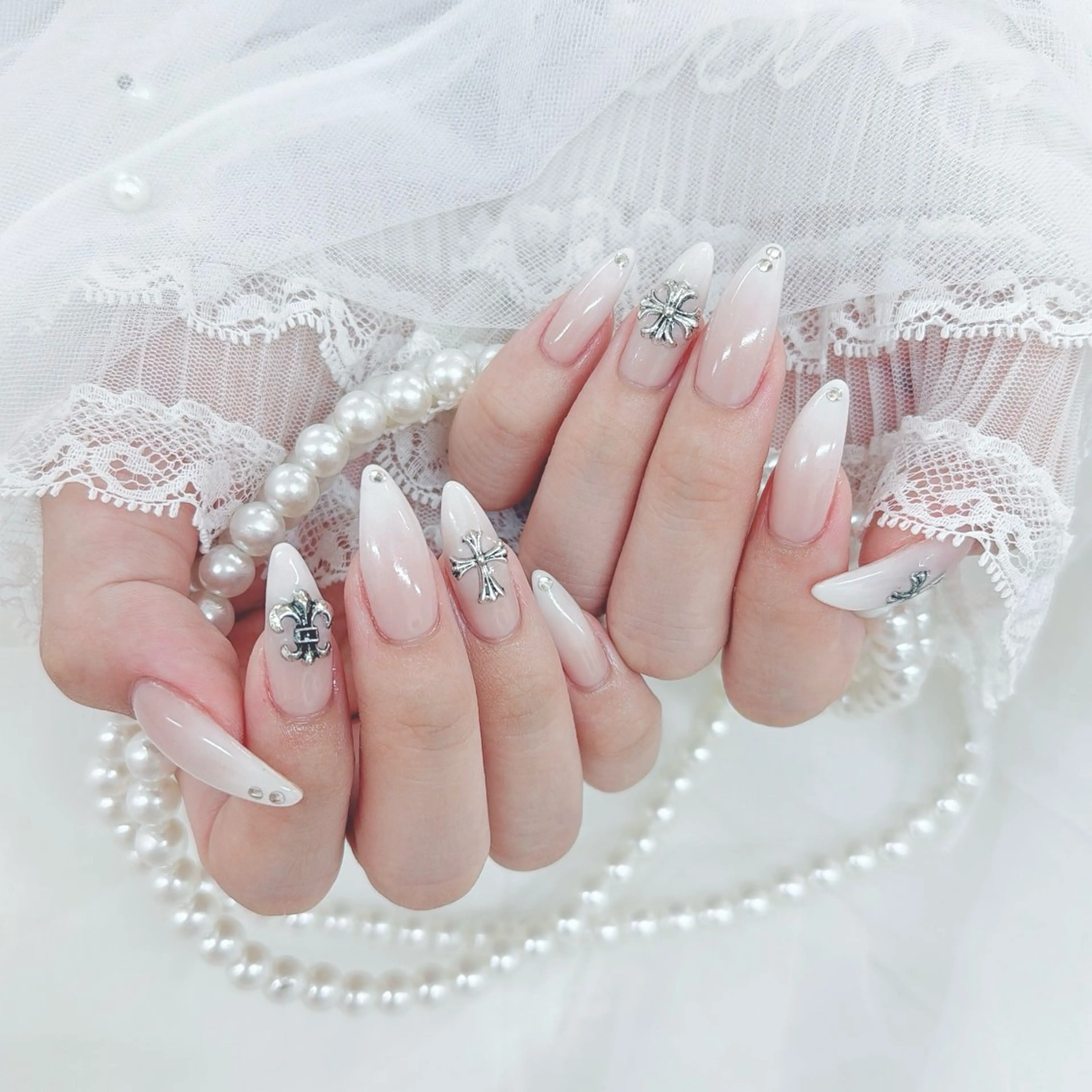 ネイル ハンドネイル Aily Nail Studio所属・Aily Nail Studio のネイルデザイン