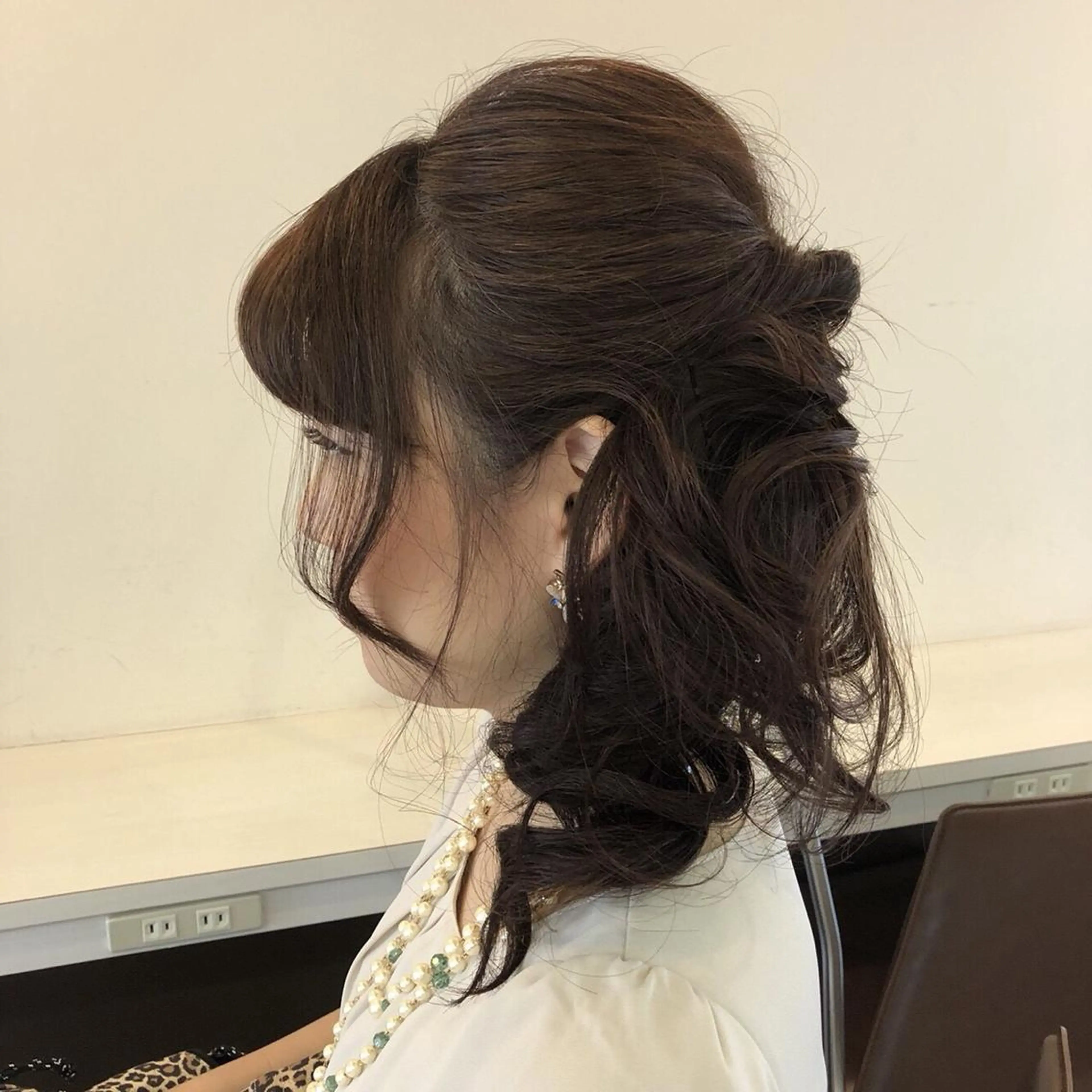 ロング パーマ ヘアアレンジ 坪内 麻里子のヘアスタイル