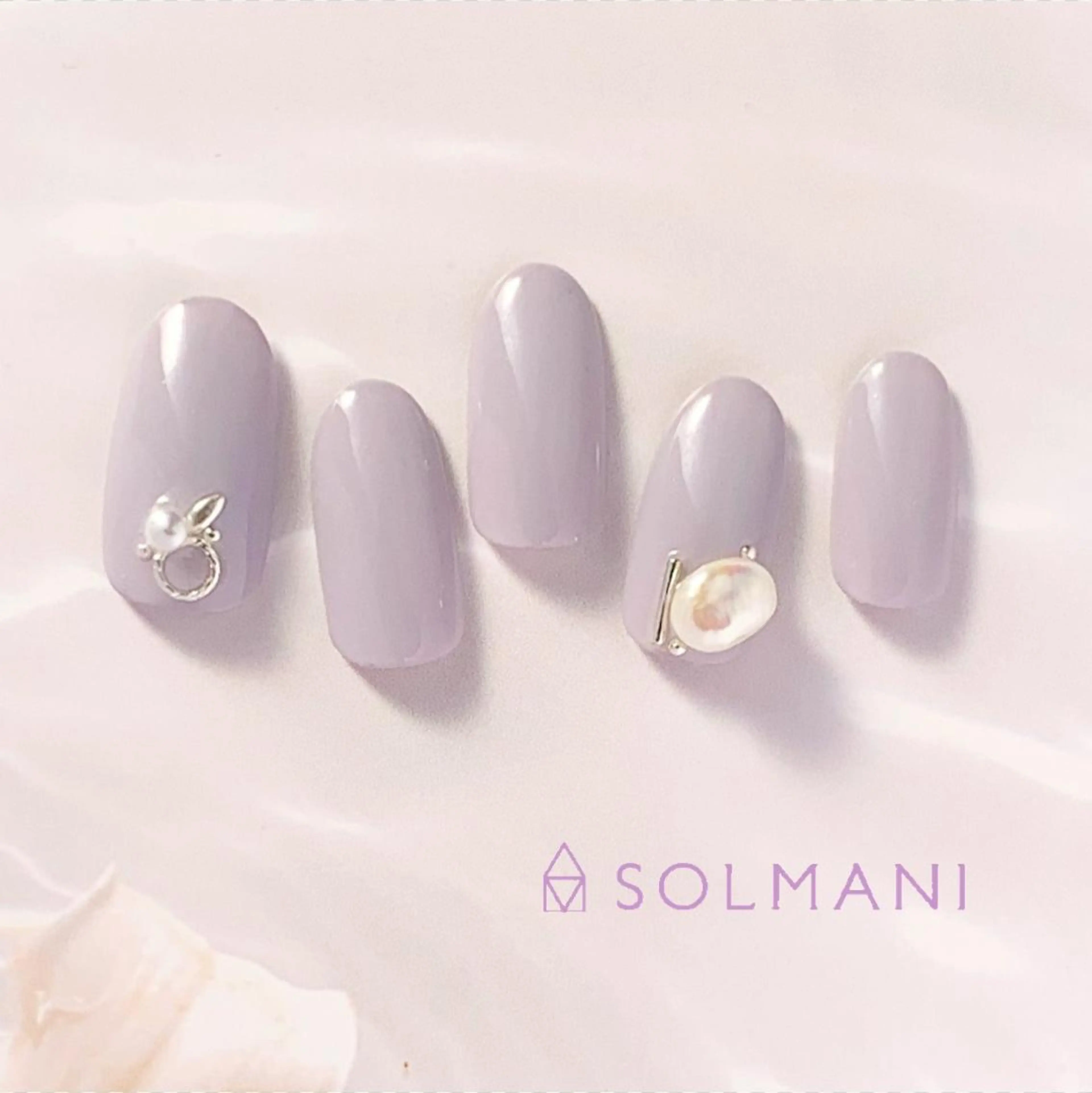 ネイル SOLMANI 予約担当のネイルデザイン