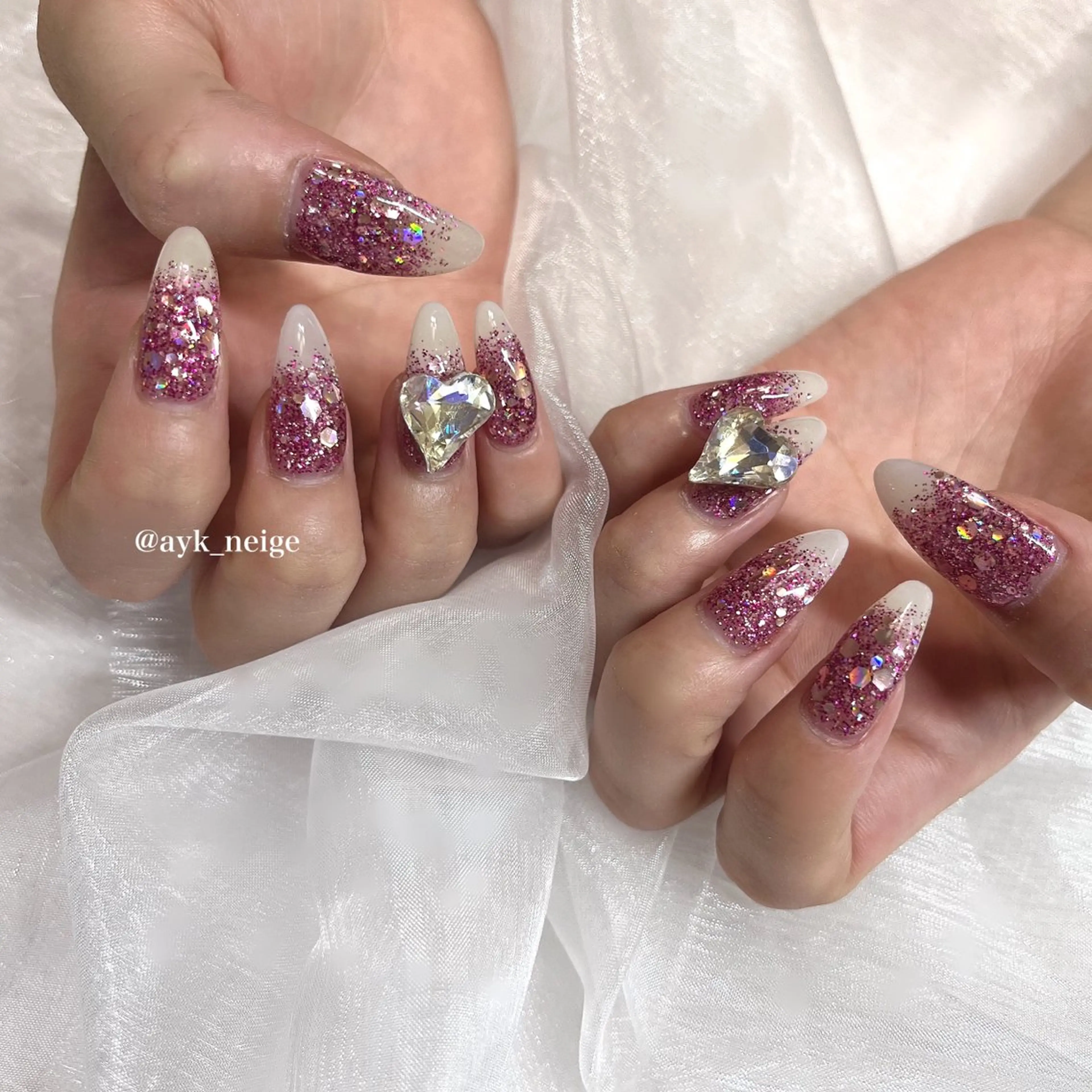 ネイル フットネイル キラキラネイル 韓国ネイル リボン n'eige nail所属・大谷 綾香のネイルデザイン