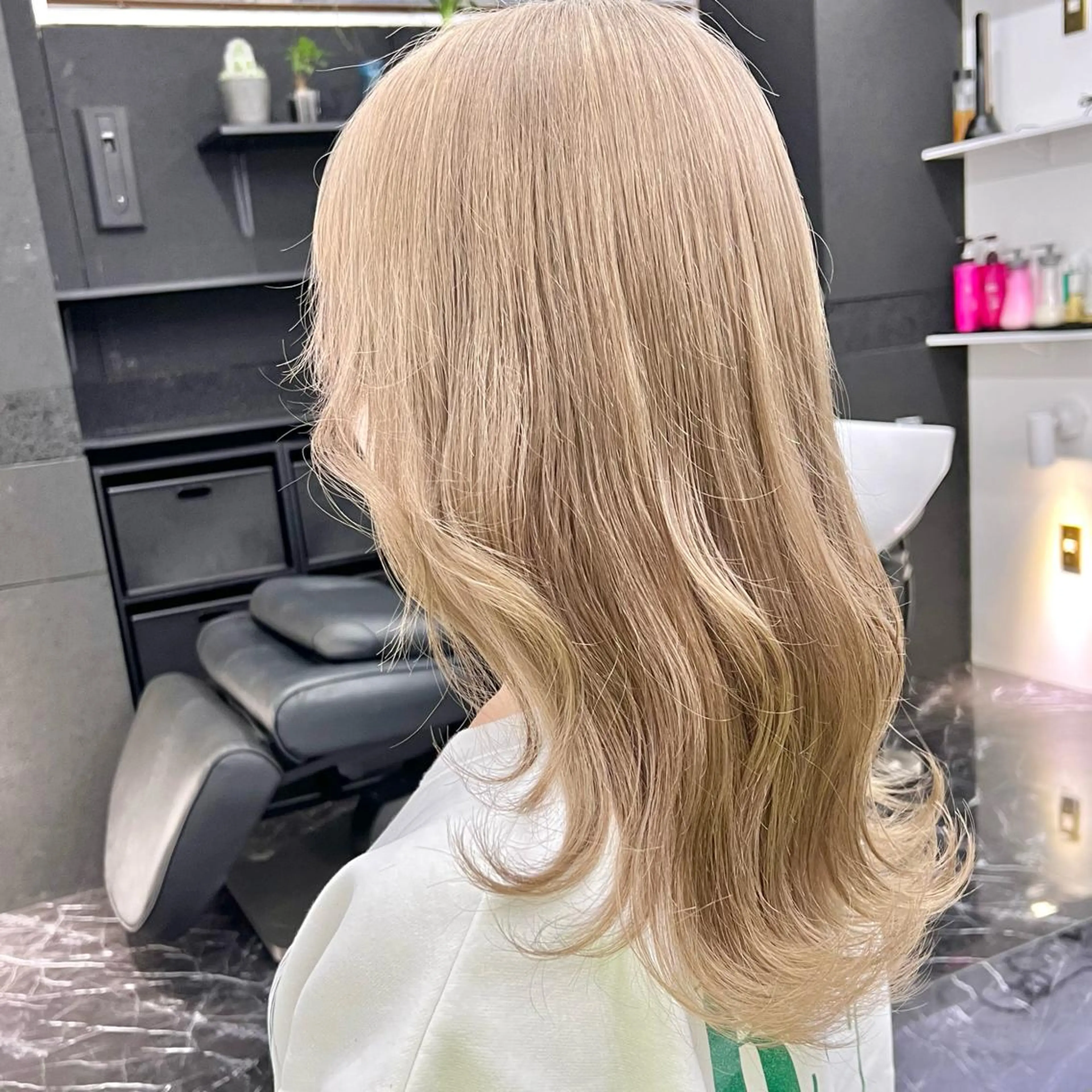 ミディアム カラー ブリーチ ハイトーンカラー ChuDuck所属・🐮ChuDuck 代表　SHOTA🐮のヘアスタイル