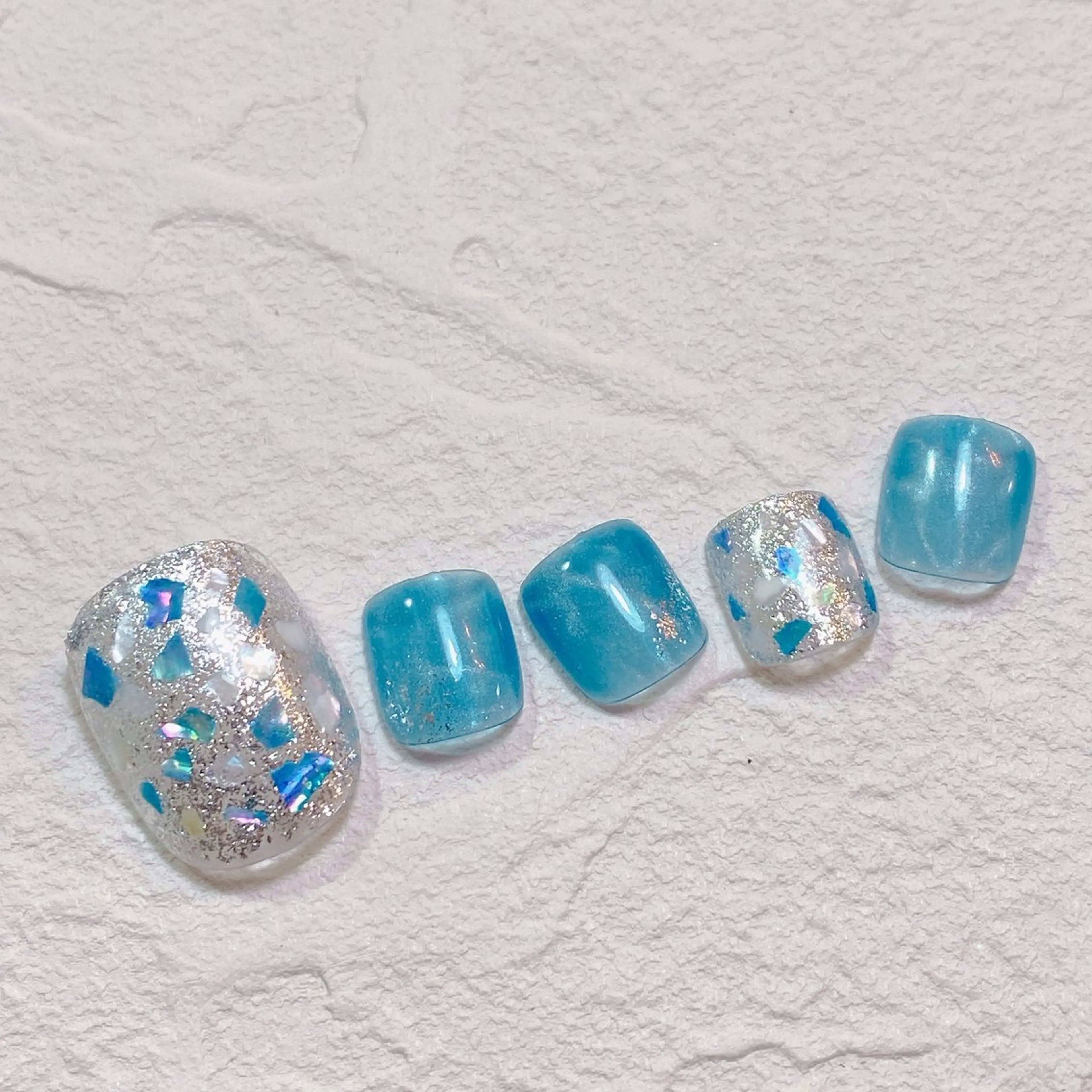 ネイル ROCHIE所属・ROCHIE ロキエ(まなみ)のネイルデザイン