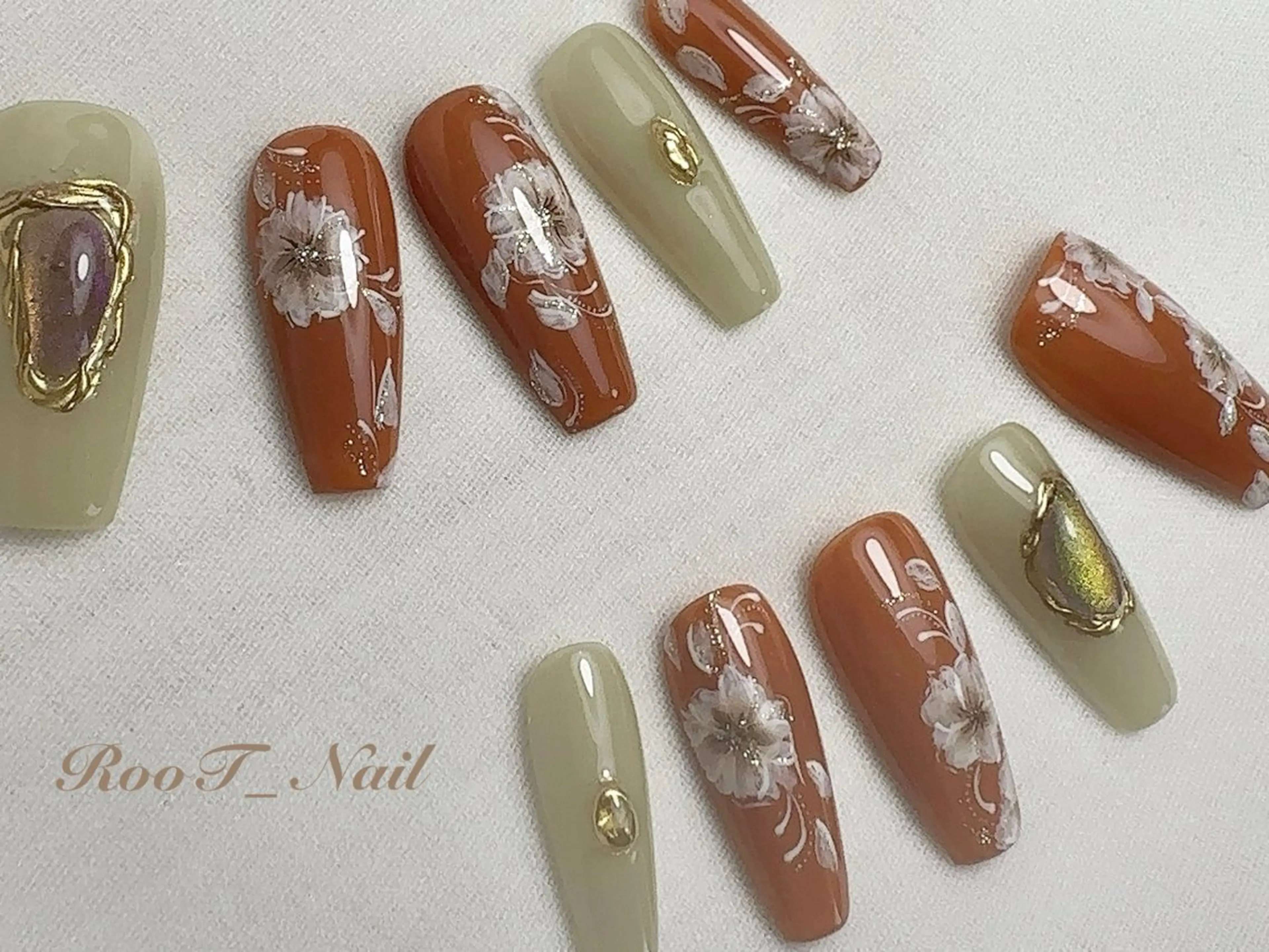ネイル ハンドネイル RooT Nailのネイルデザイン