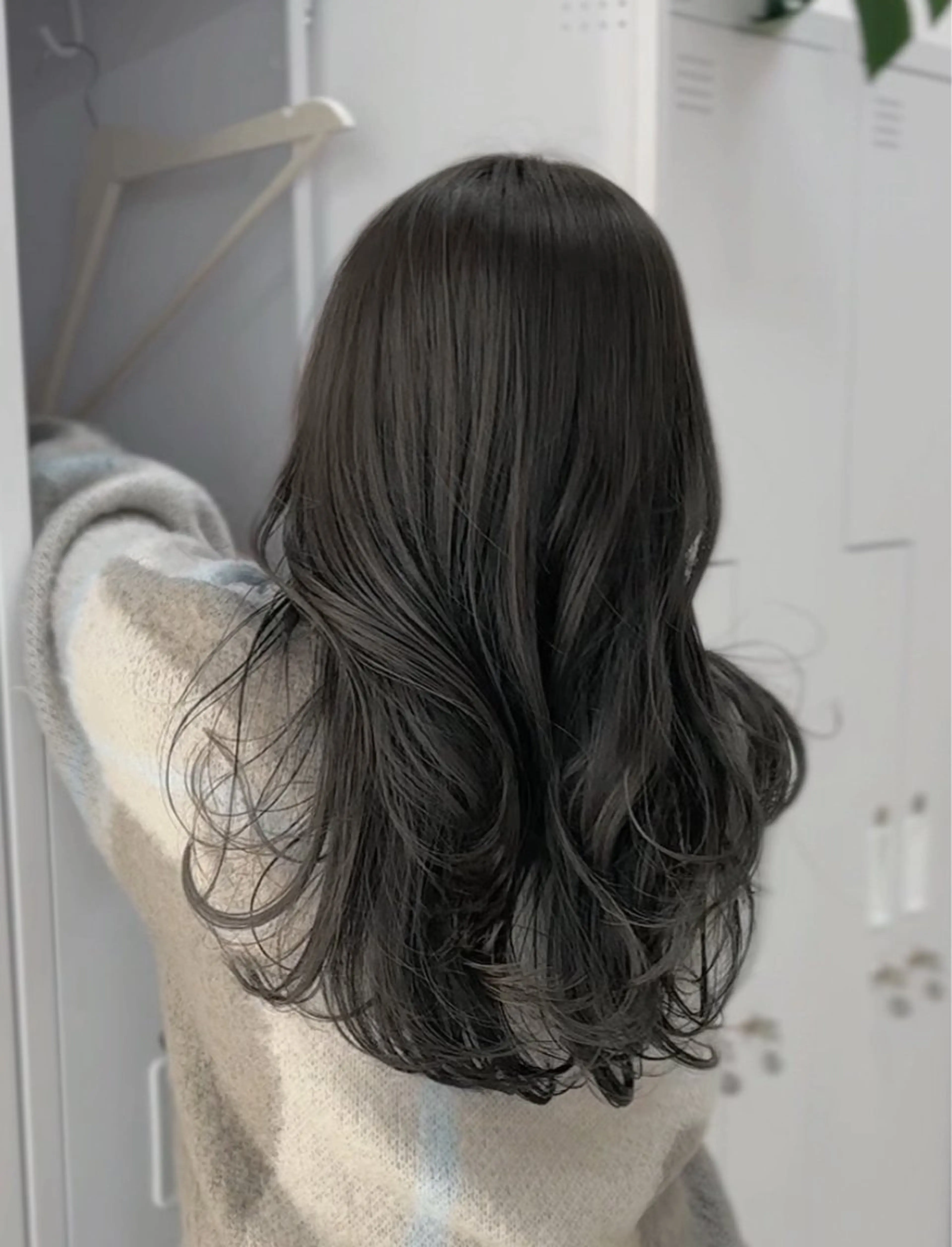 ロング カラー ベージュカラー ブリーチ 透明感カラー ダブルカラー グレージュ TOMO/ブリーチ 無しオリーブのヘアスタイル