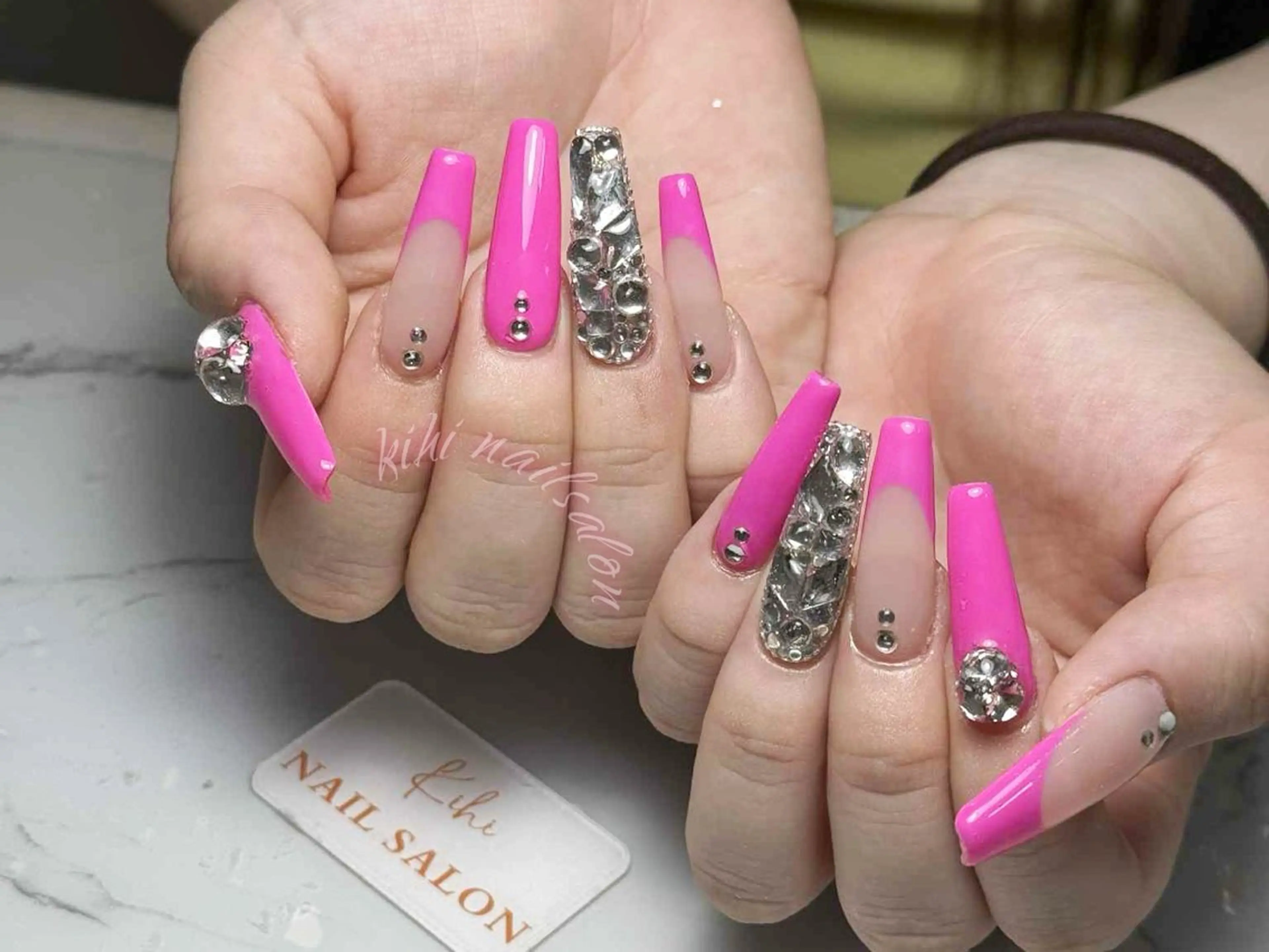 ネイル アートネイル フレンチネイル ジェルネイル グラデーション 韓国ネイル ハンドネイル ハンドケア さくら💮💮 【オフ無料】のネイルデザイン