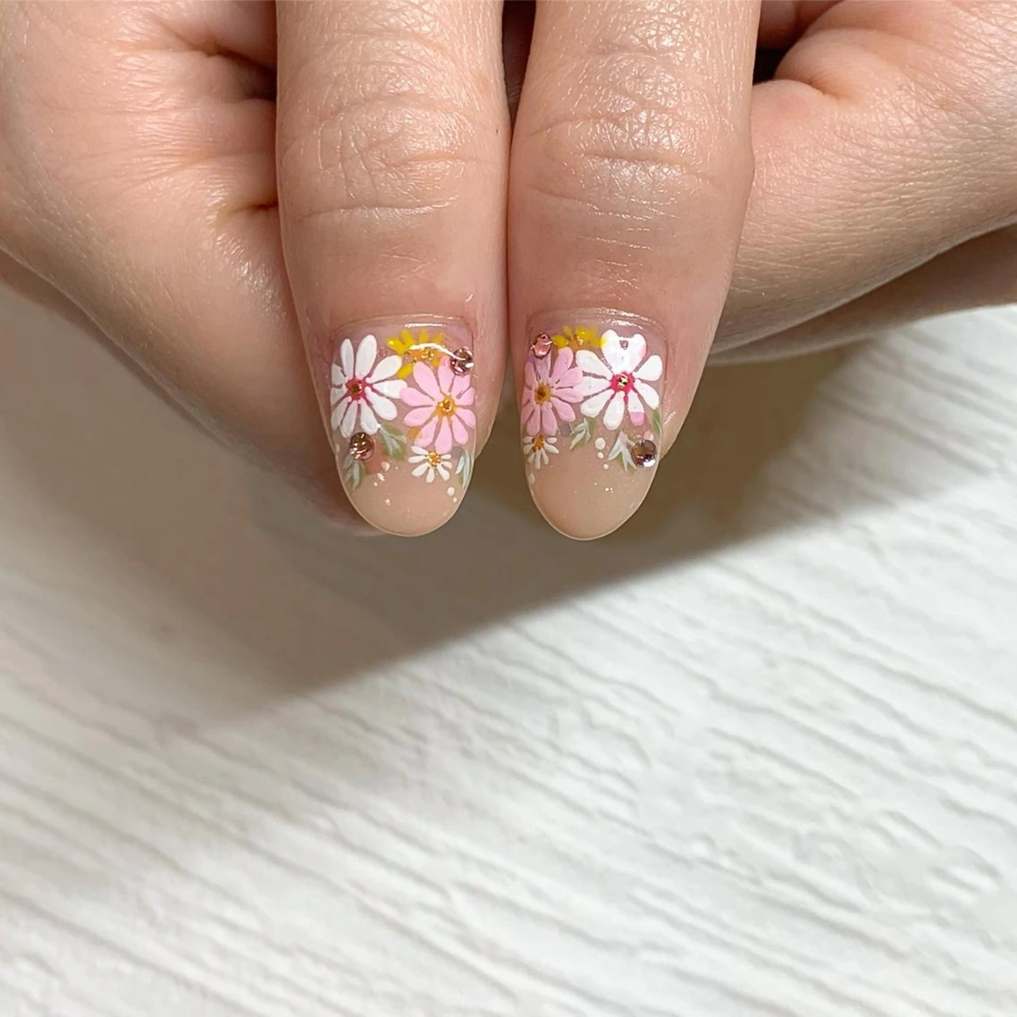 ネイル rokunana 佐野のネイルデザイン