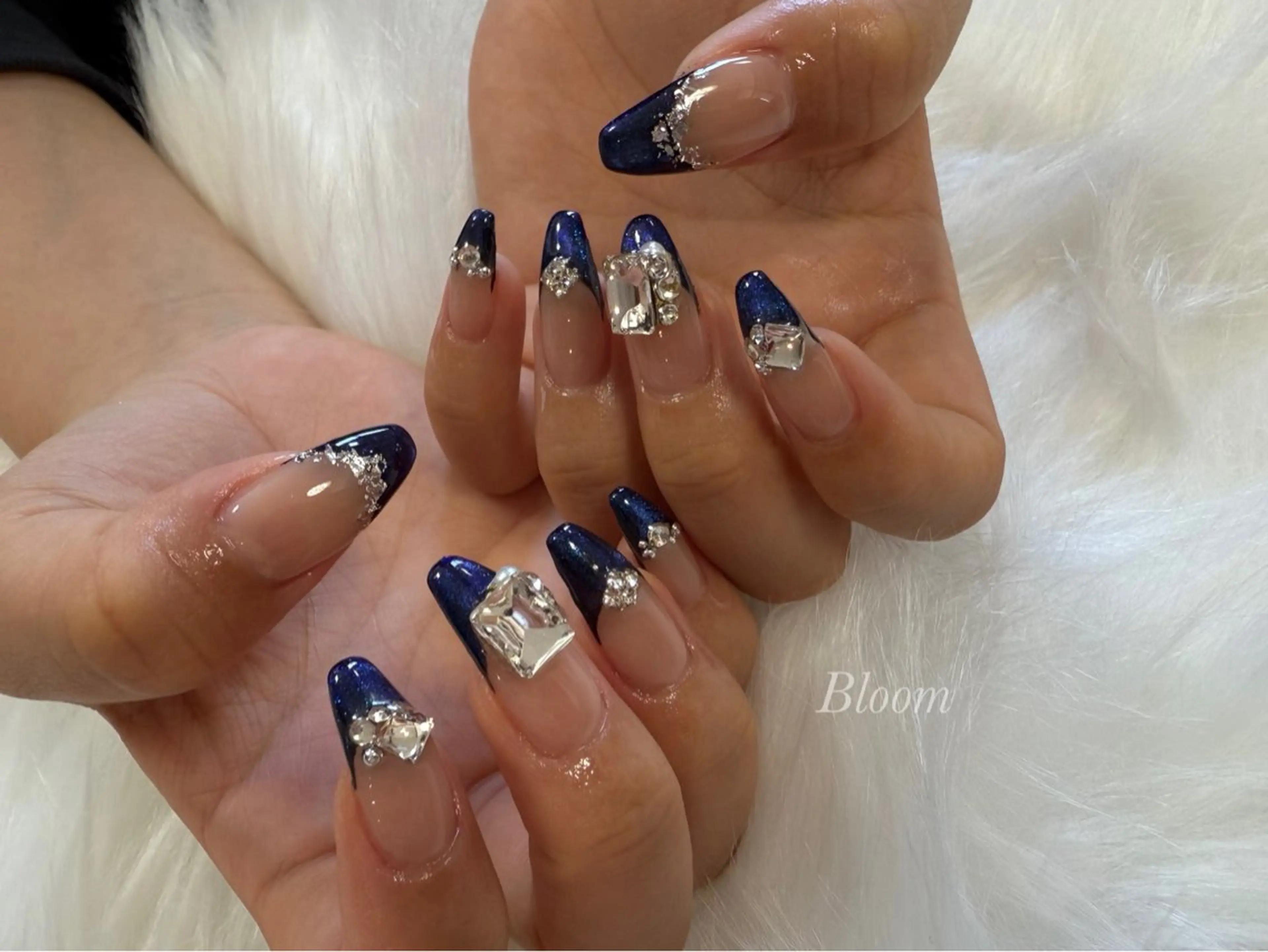 ネイル フレンチネイル マグネットネイル マグネットフレンチ ストーンネイル Bloom a nail studio所属・松下 未来のネイルデザイン