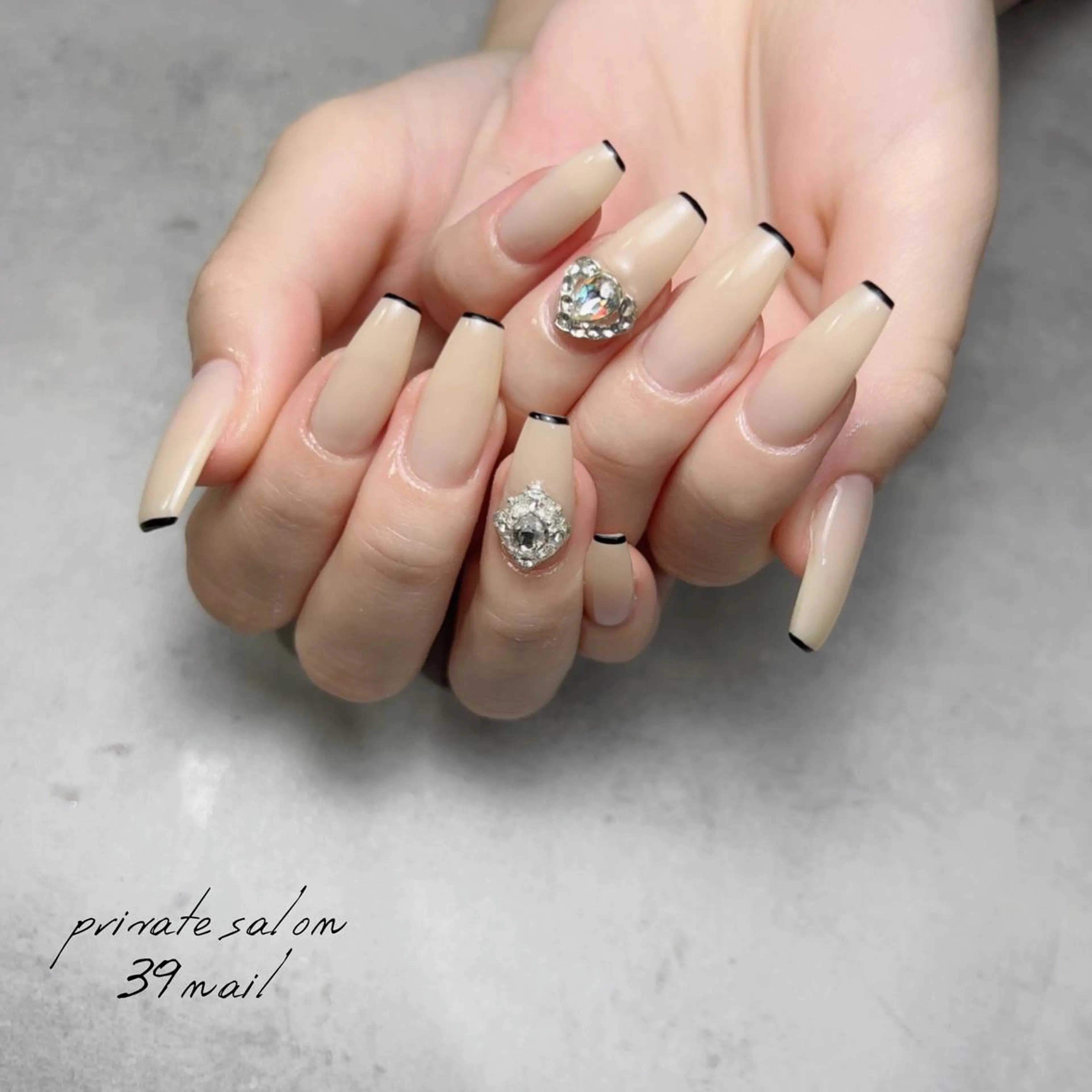 ミディアム ネイル ハンドネイル 京橋 【39nail】のネイルデザイン