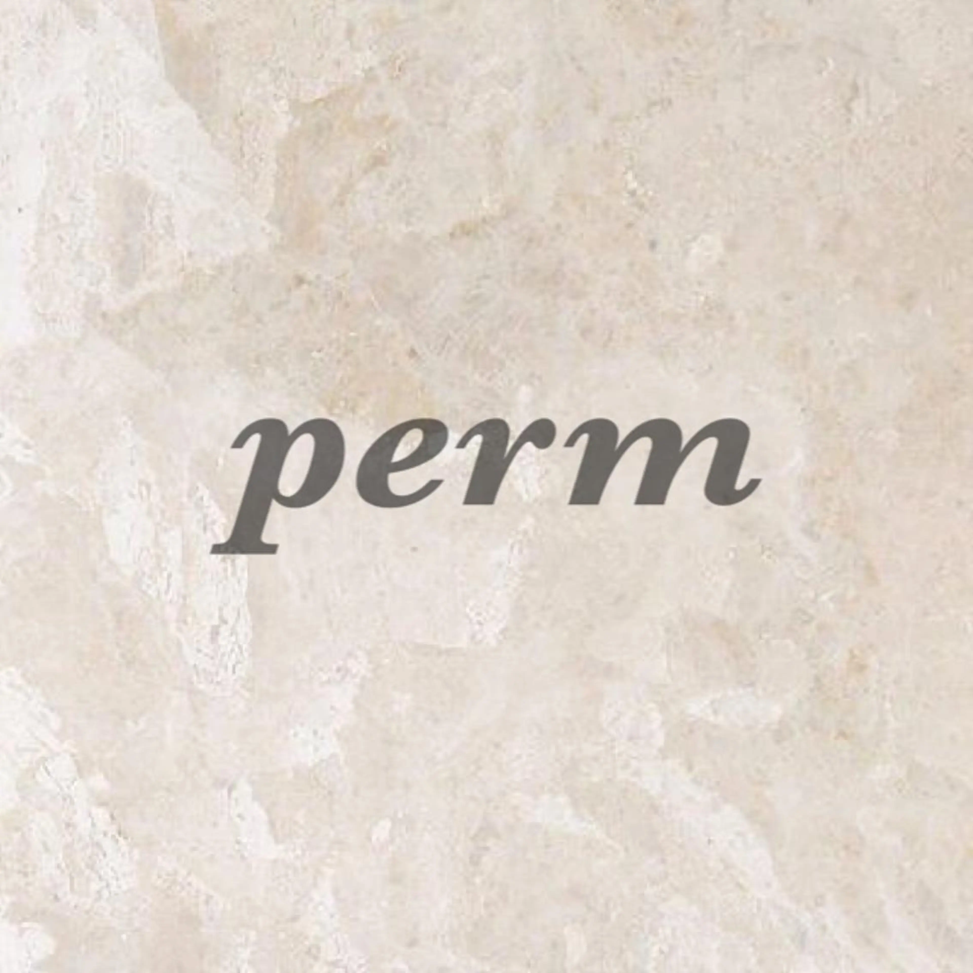 パーマ 久力琴音''透明感 カラー''アレンジのヘアスタイル