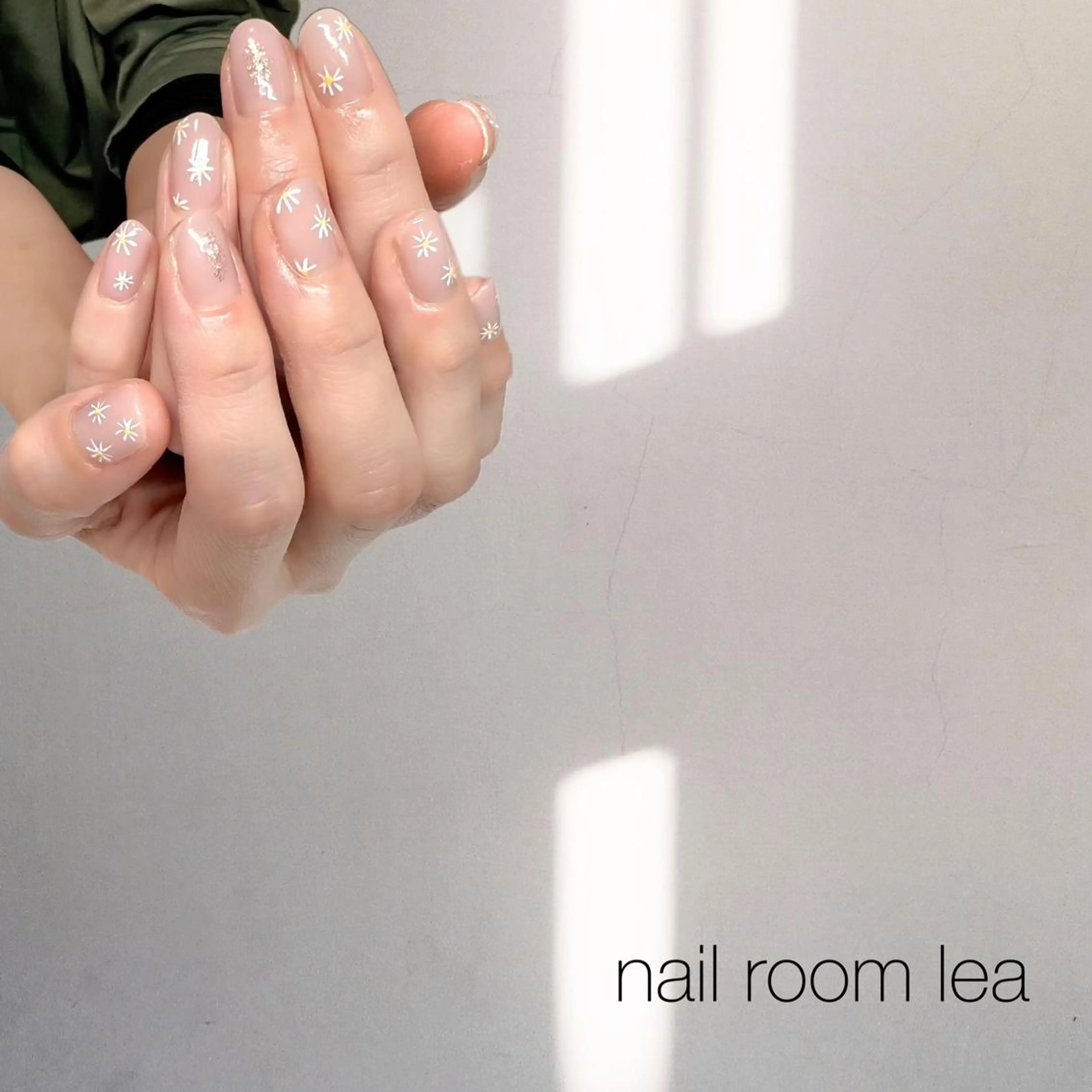 ネイル ハンドネイル ハンドケア nailroom leaのネイルデザイン