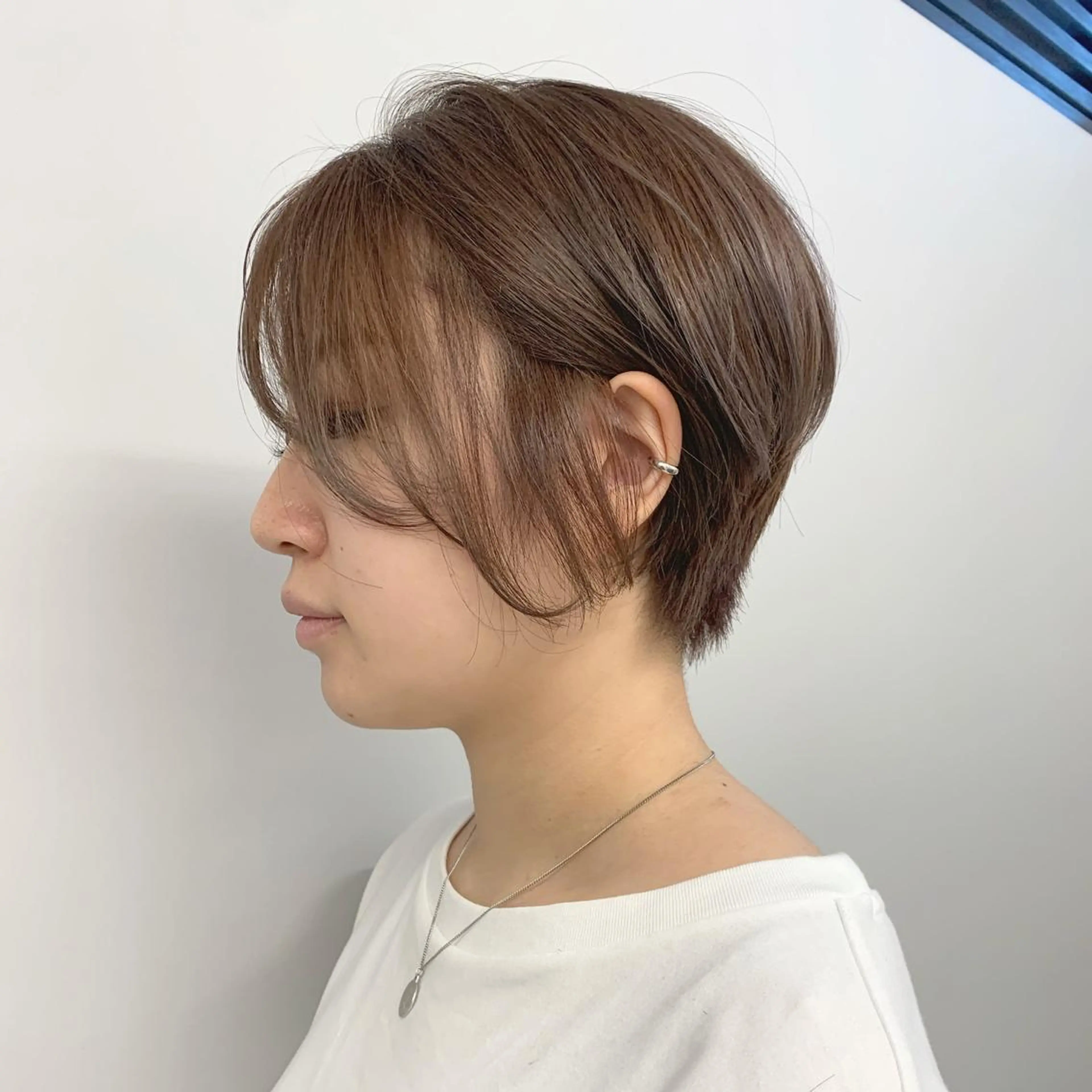 ショート カラー 透明感/オリーブ/ グレージュ/YUKAのヘアスタイル