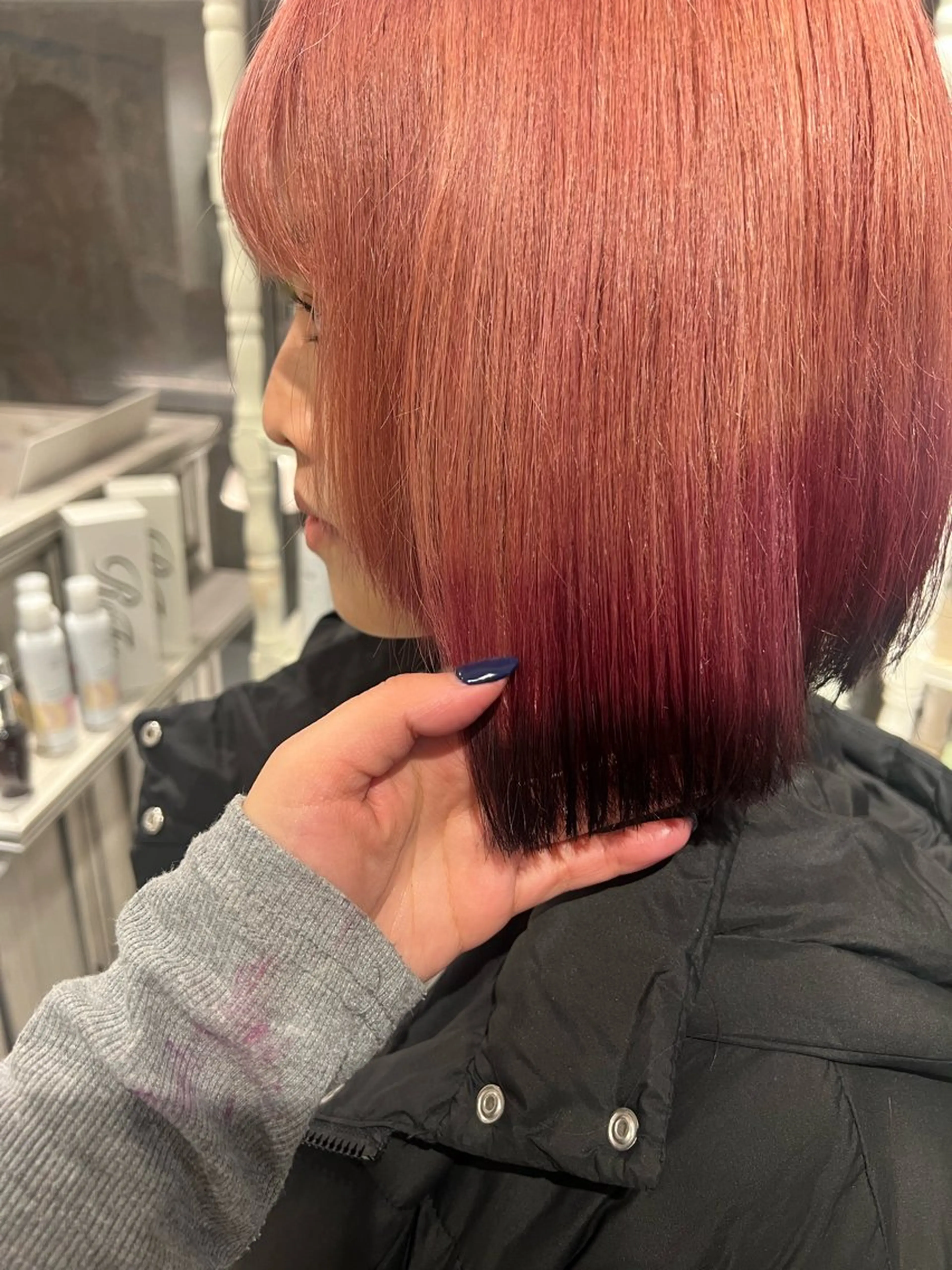 ショート カラー 黒髪 ハイトーンカラー ピンクカラー ミカ/名駅/レイヤー /ブリーチなしカラーのヘアスタイル