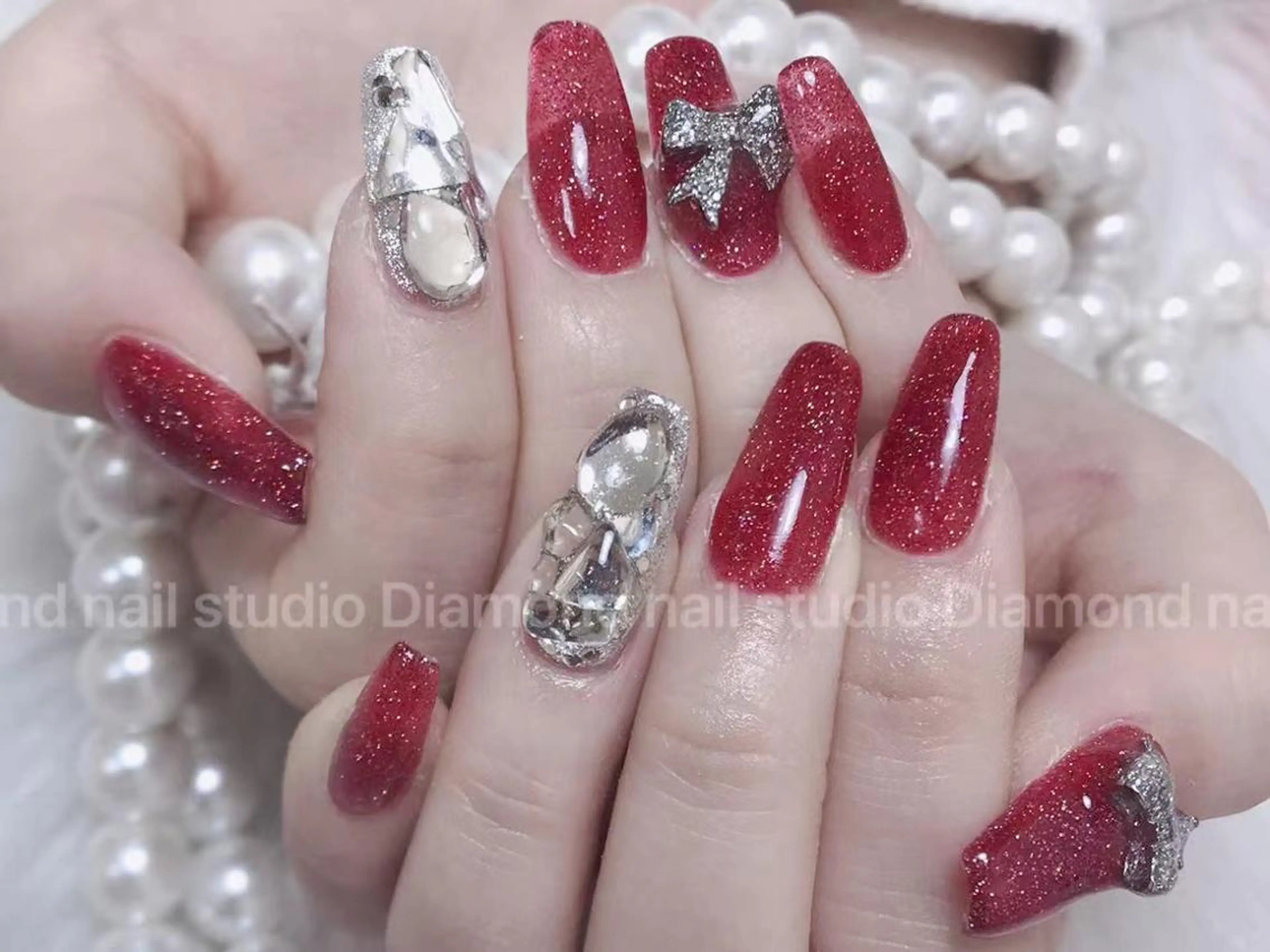 セミロング ハンドネイル ハンドケア Diamond 🚢のネイルデザイン