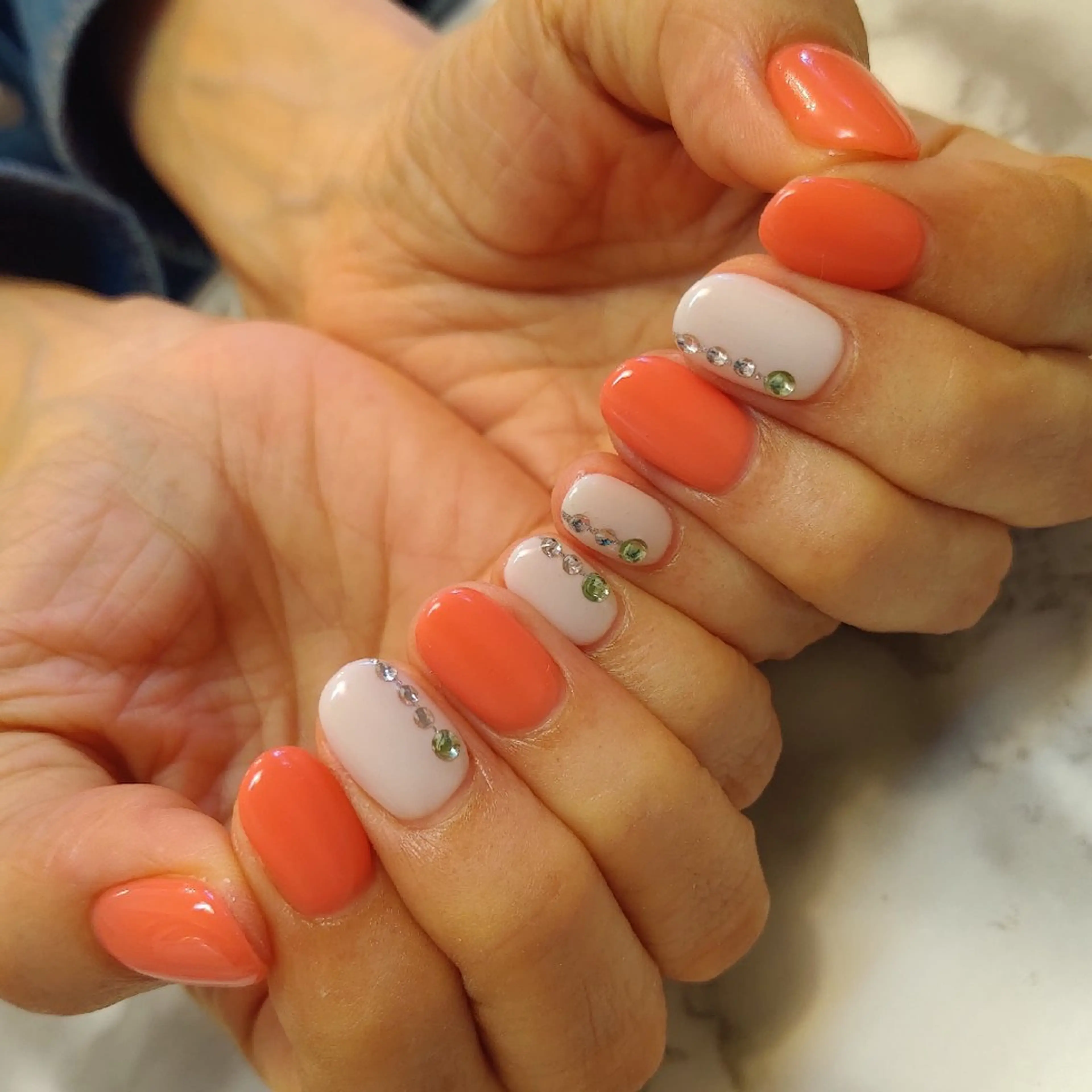 ネイル シンプルネイル ジェヌインネイル 河内のネイルデザイン