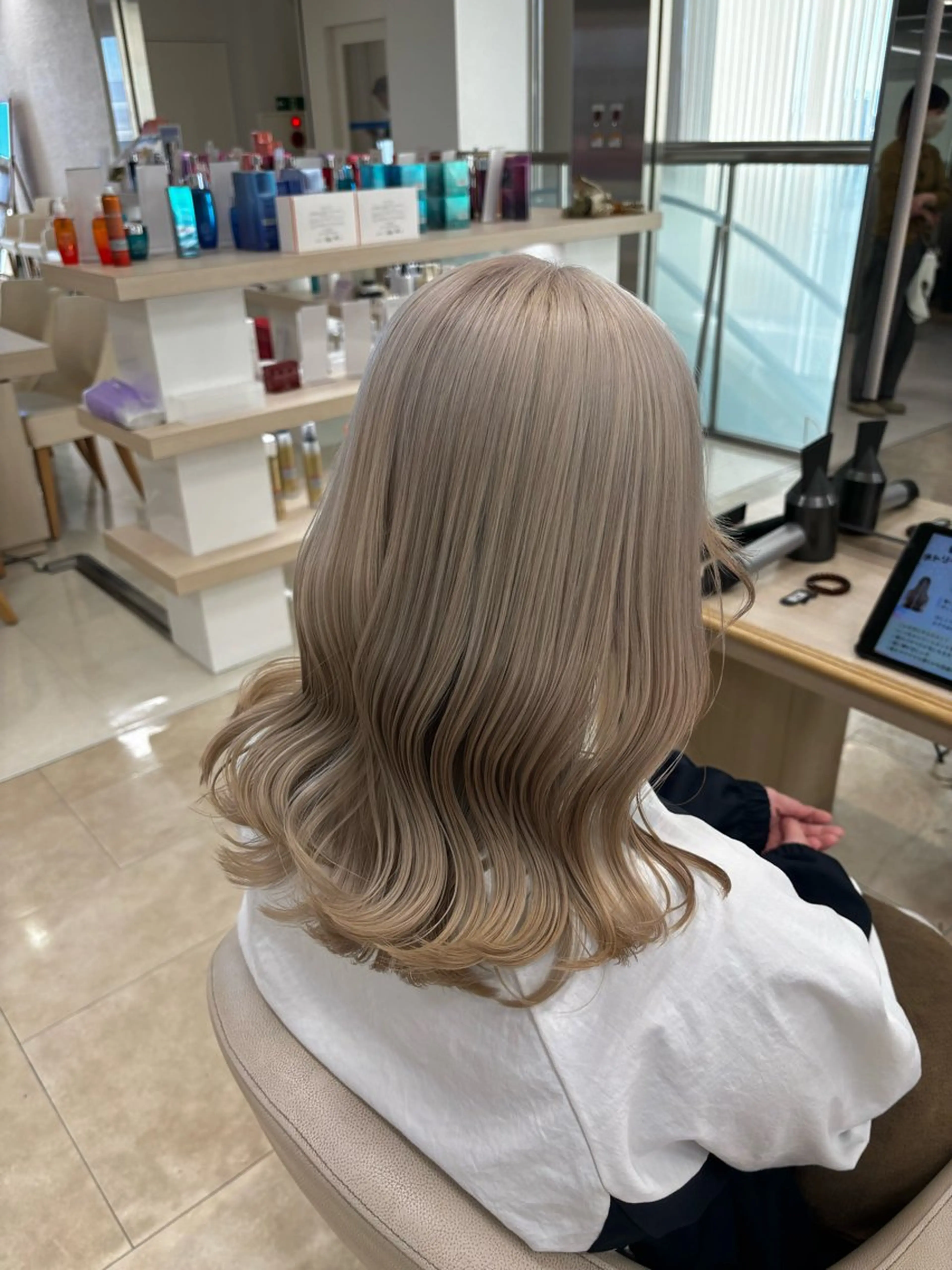 ミディアム カラー カット ヘアカラー 推し活/韓国/ブリー チカラーminamiのヘアスタイル