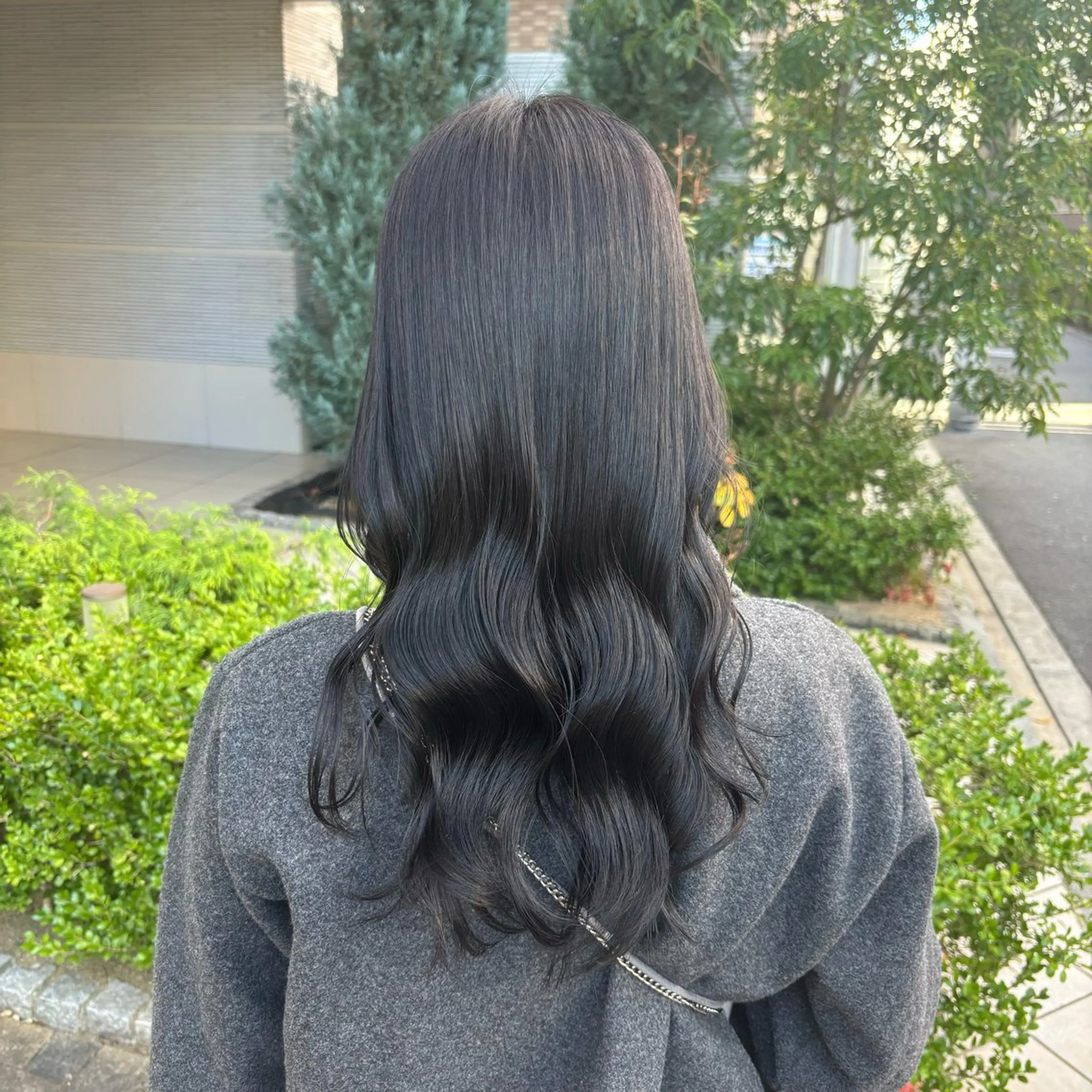 カラー しおり🍬 KOKORO🤍のヘアスタイル