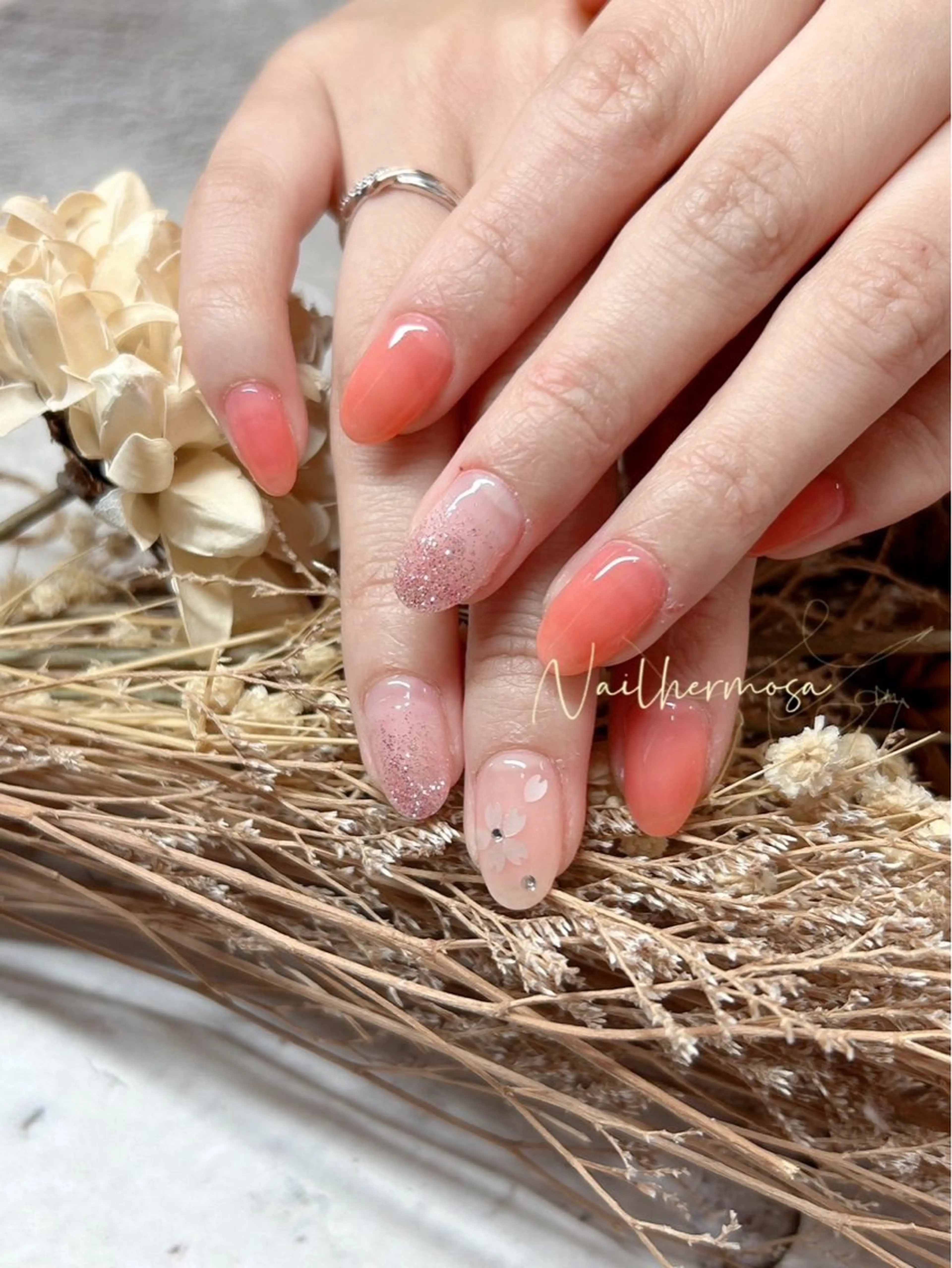 ネイル 長さ出し フラッシュネイル フットネイル ジェルネイル マグネットネイル ハンドネイル エルモサ YURIKAのネイルデザイン