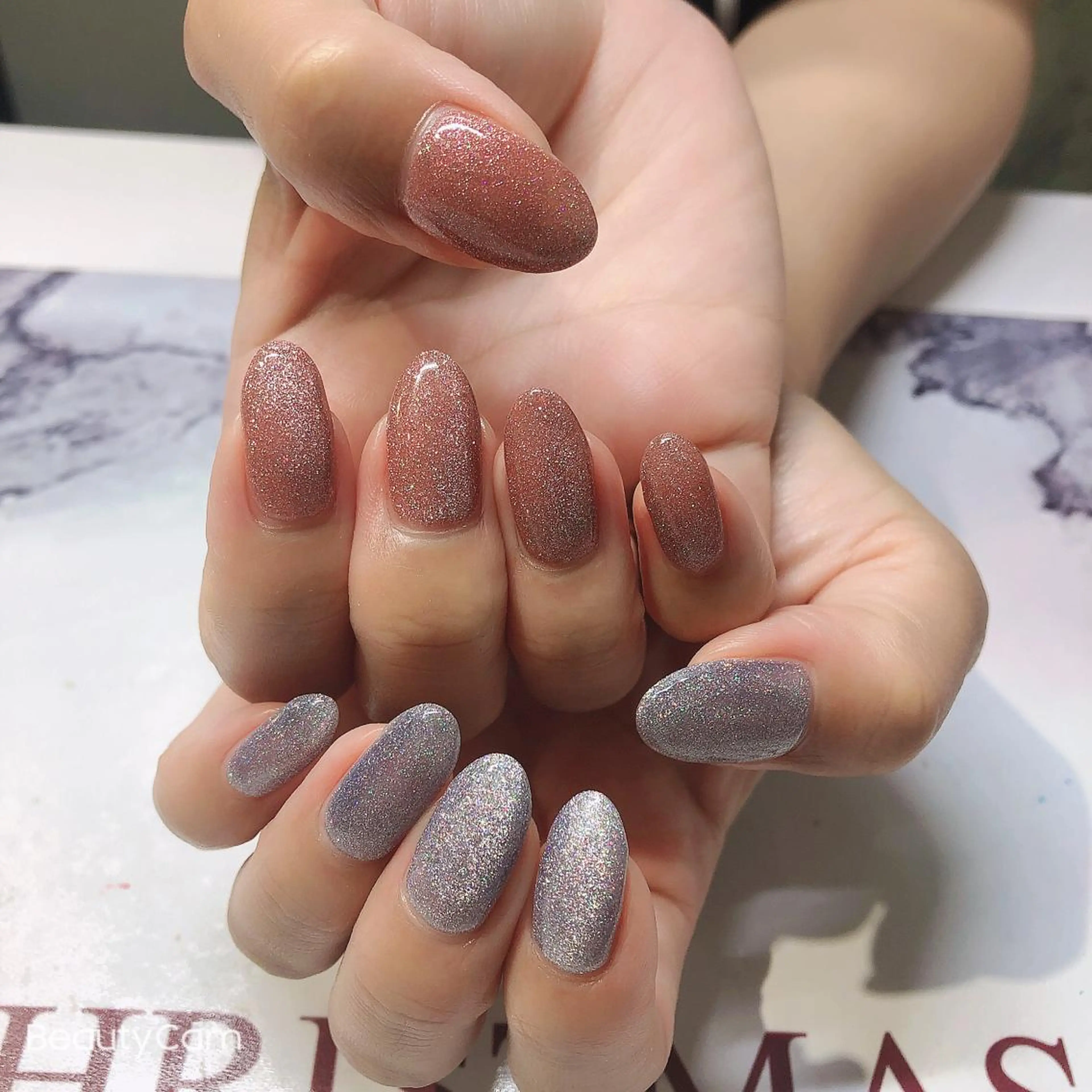 ネイル ハンドネイル Guarendo錦糸町店所属・ガレンドウ 白澤 愛子のネイルデザイン