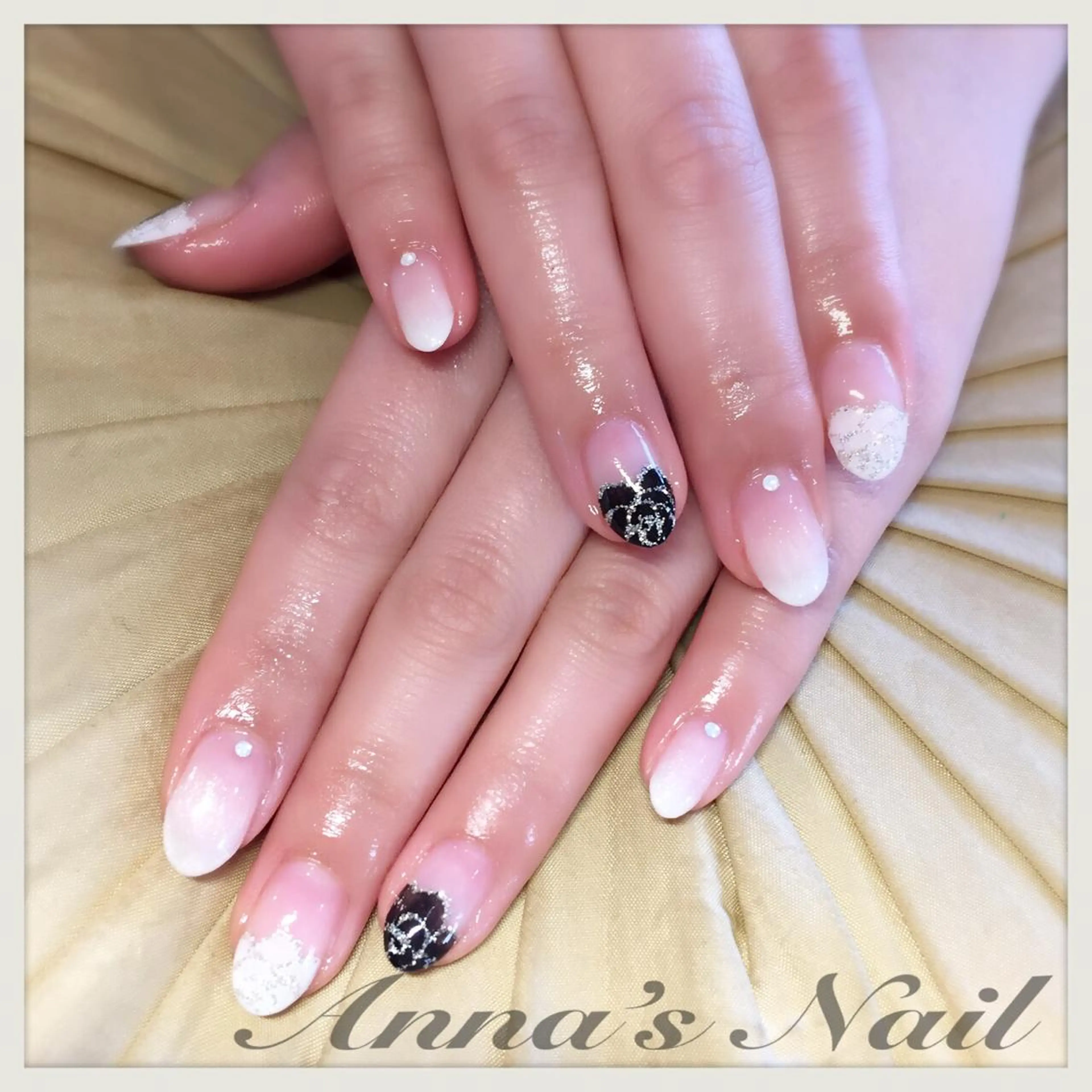 ネイル フレンチネイル Anna’s Nail所属・清口 杏奈のネイルデザイン