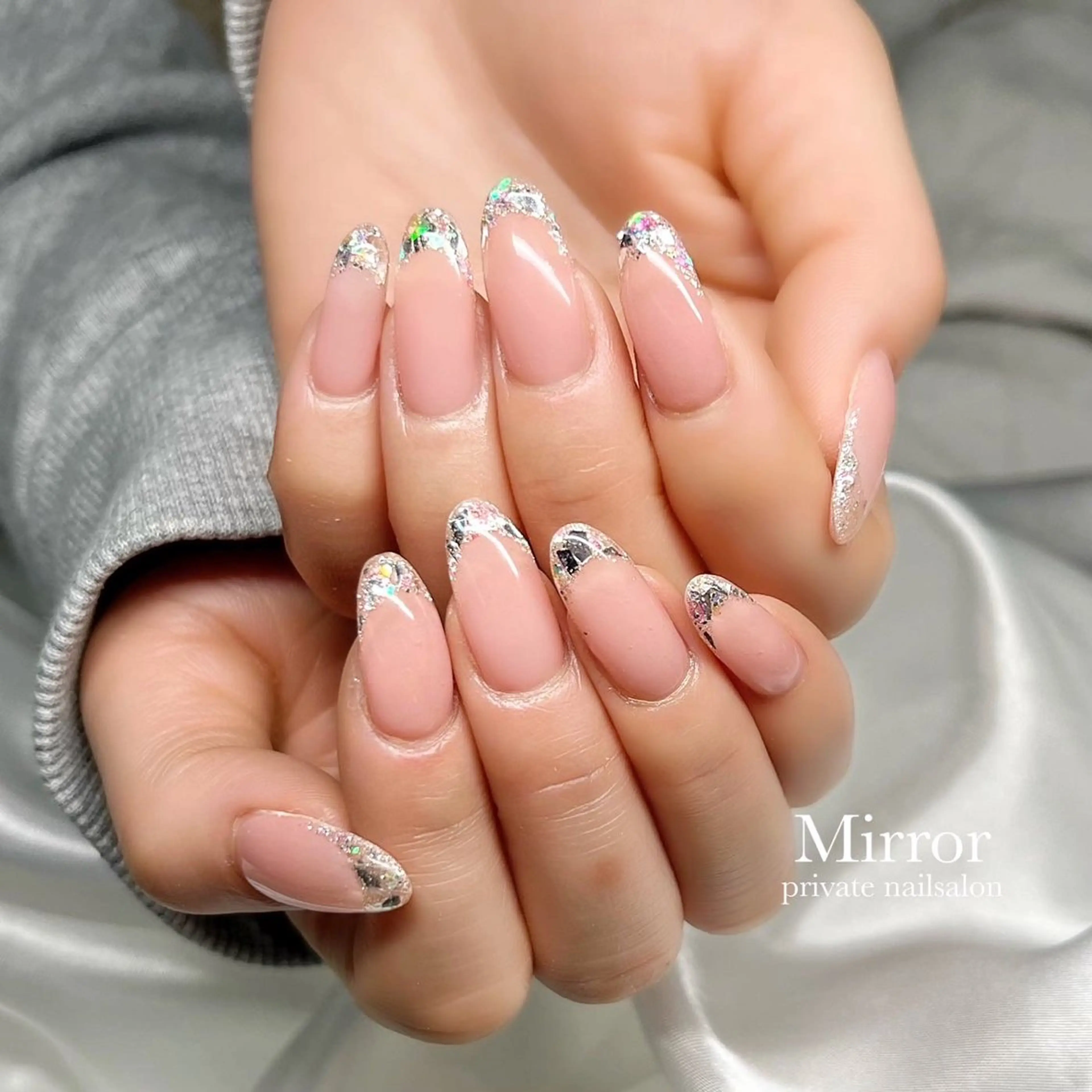 ネイル nailsalon Mirrorのネイルデザイン