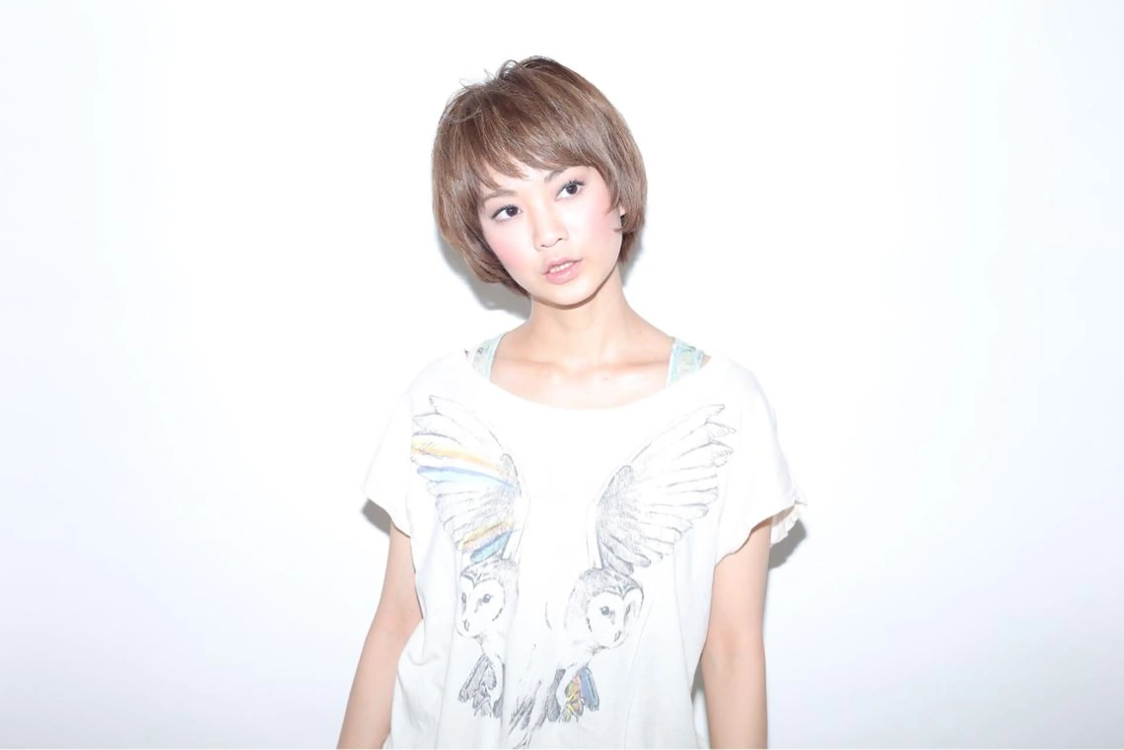 ショート カラー アッシュ ベージュカラー ショートヘア モテ髪透明感❤️ デイズヘアカラーのヘアスタイル